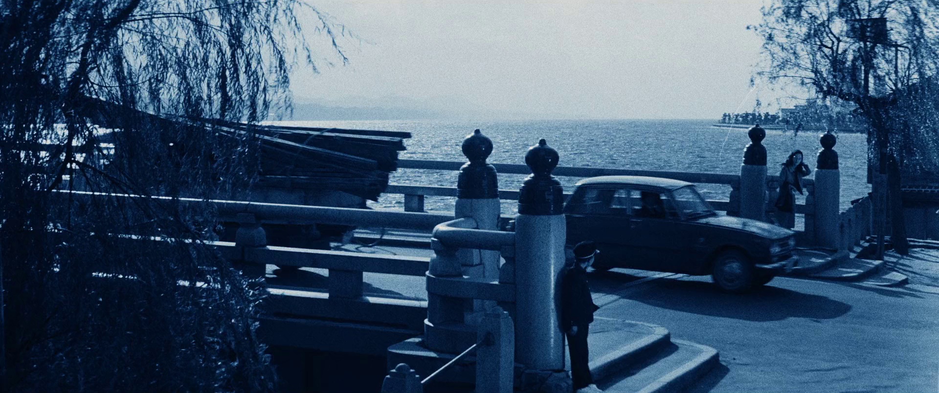 少年 [简繁英字幕].Boy.1969.1080p.BluRay.x264.FLAC.1.0-QuickIO 9.54GB-3.png