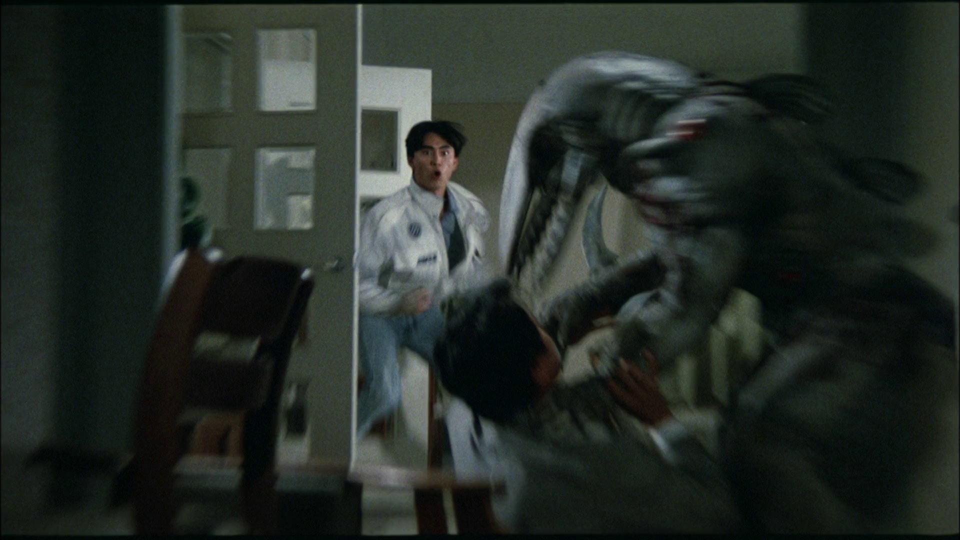 假面骑士BLACK.恐怖！恶魔山山顶的怪人馆 [无字片源].1988.1080p.AMZN.WEB-DL.x264.DDP2.0-QuickIO 1.76GB-3.png