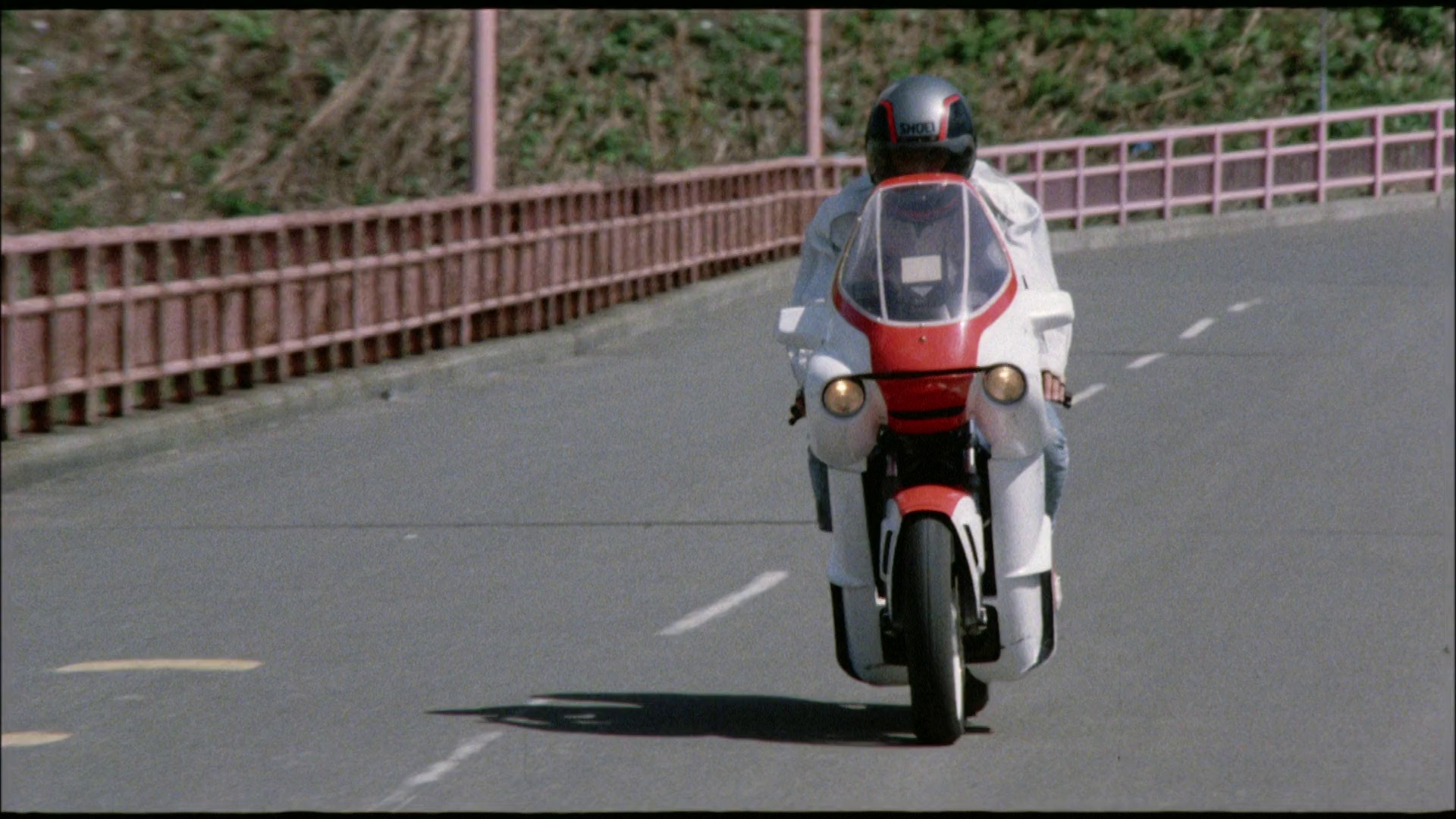 假面骑士BLACK.恐怖！恶魔山山顶的怪人馆 [无字片源].1988.1080p.AMZN.WEB-DL.x264.DDP2.0-QuickIO 1.76GB-5.png