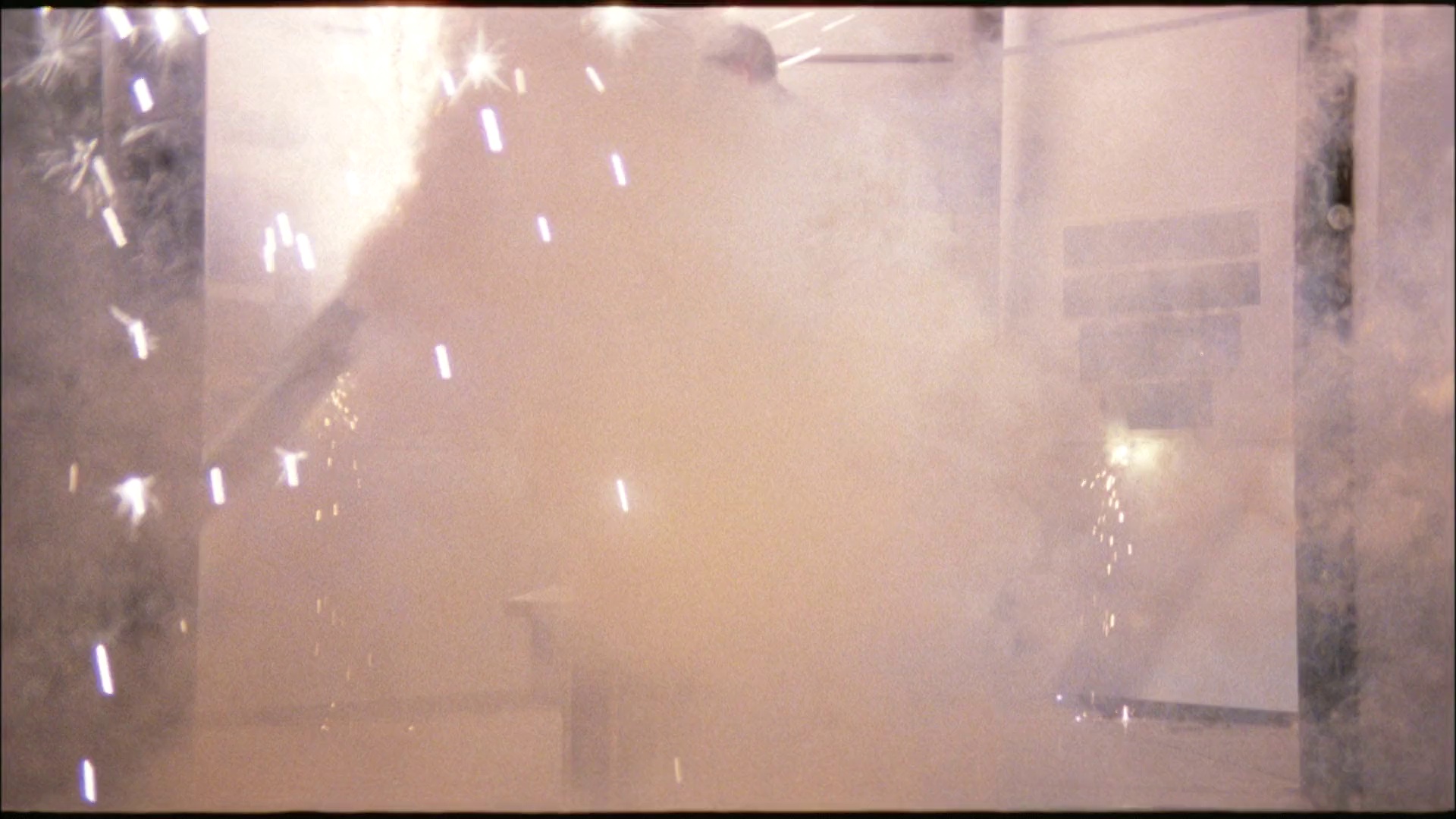 假面骑士BLACK.恐怖！恶魔山山顶的怪人馆 [无字片源].1988.1080p.AMZN.WEB-DL.x264.DDP2.0-QuickIO 1.76GB-7.png