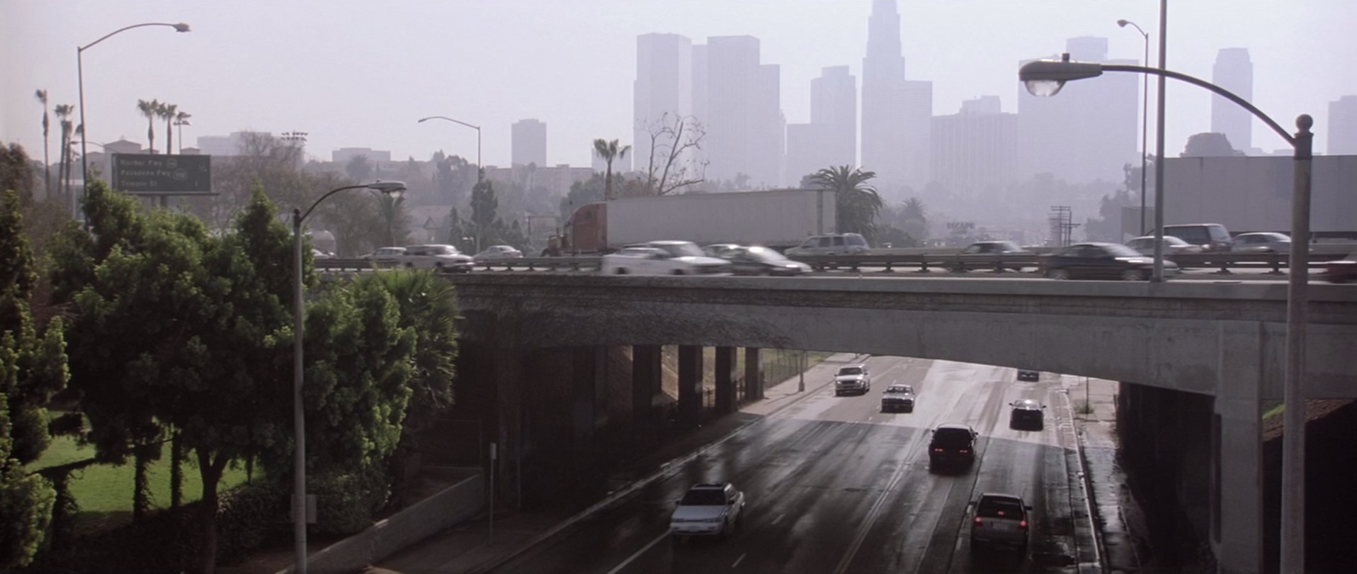 训练日 [简繁英字幕].Training.Day.2001.1080p.BluRay.x265.10bit.DD.5.1-QuickIO 4.84GB-2.png