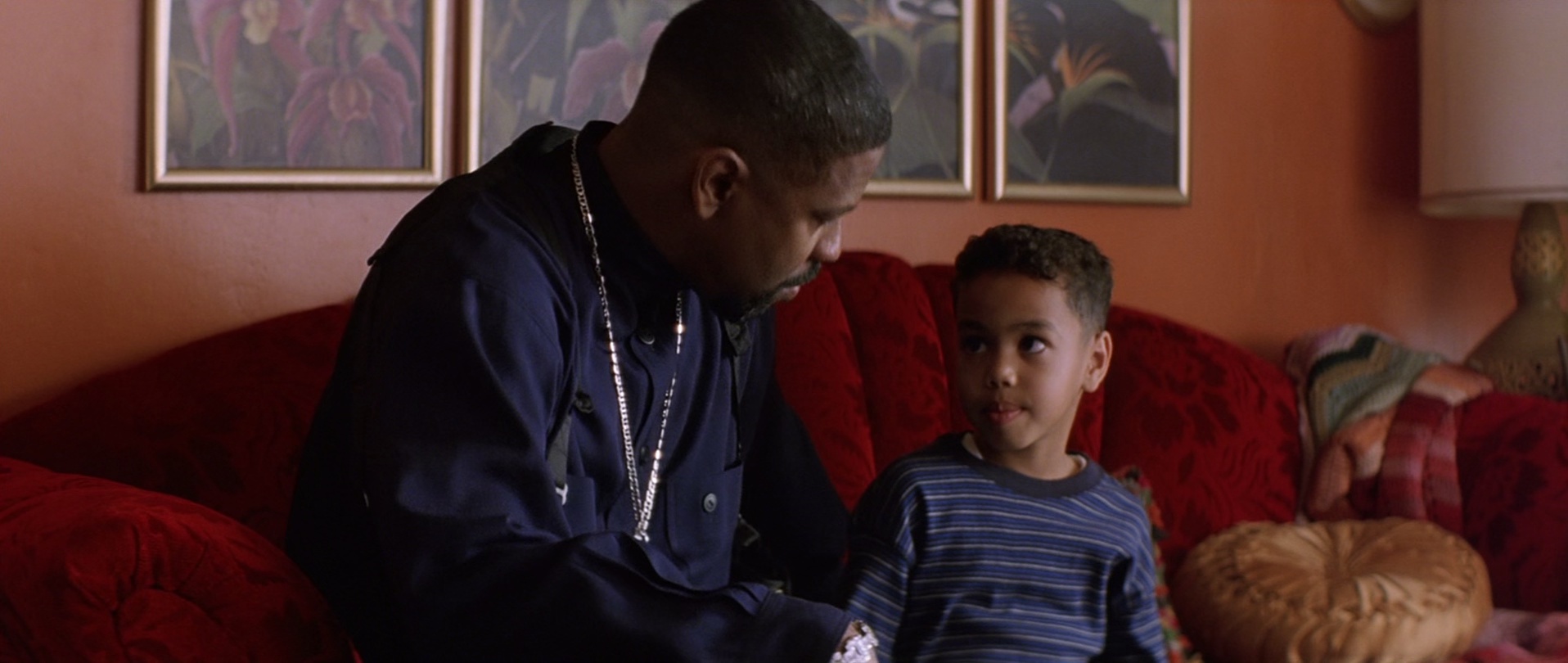 训练日 [简繁英字幕].Training.Day.2001.1080p.BluRay.x265.10bit.DD.5.1-QuickIO 4.84GB-4.png