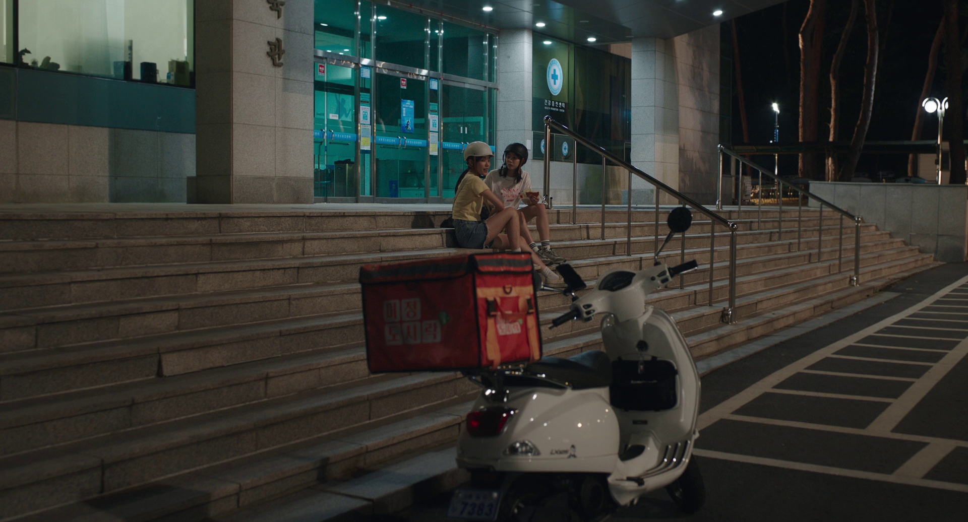 听说 [中文字幕].Hear.Me.Our.Summer.2024.1080p.BluRay.x264.DTS-HD.MA.5.1-ParkHD 9.89GB-2.png