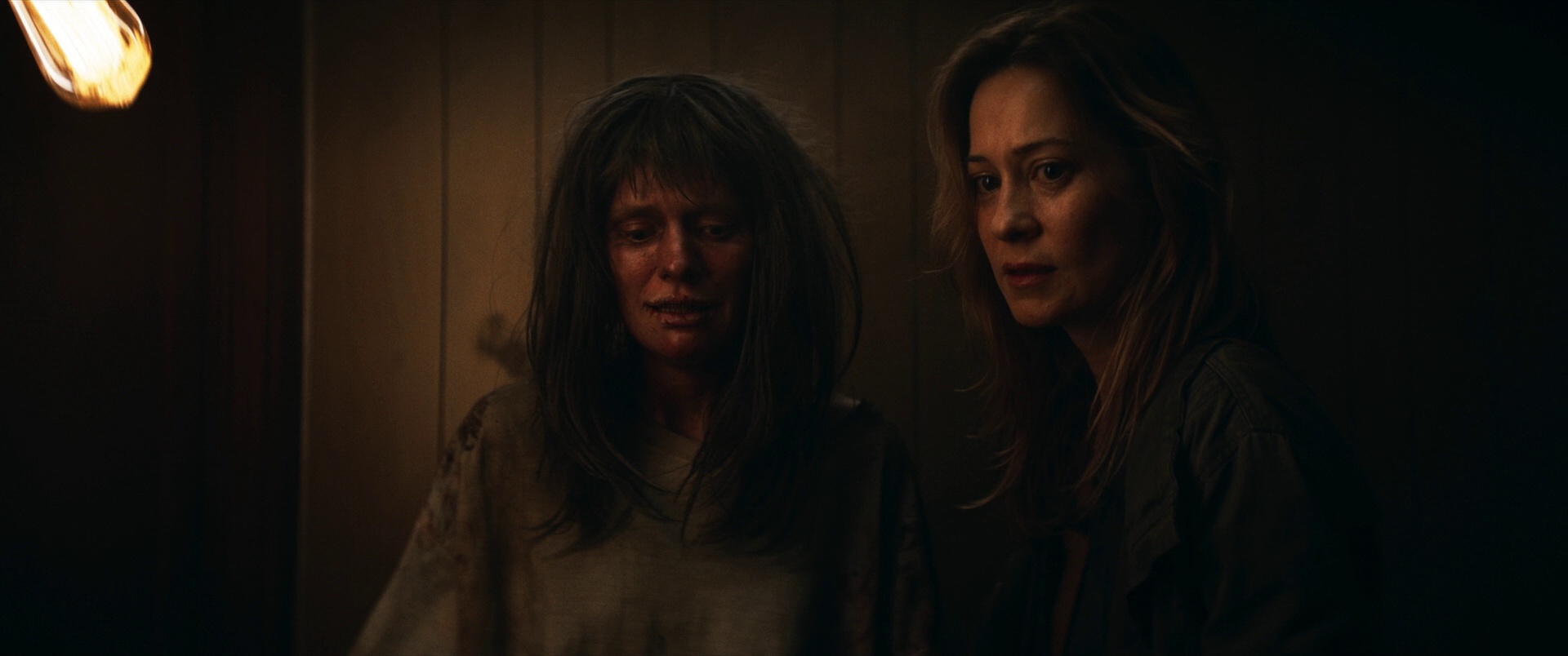 寻踪迷镇 [简繁英字幕].Shelby.Oaks.2024.BluRay.1080p.DTS-HDMA5.1.x264-DreamHD 11.06GB-6.png