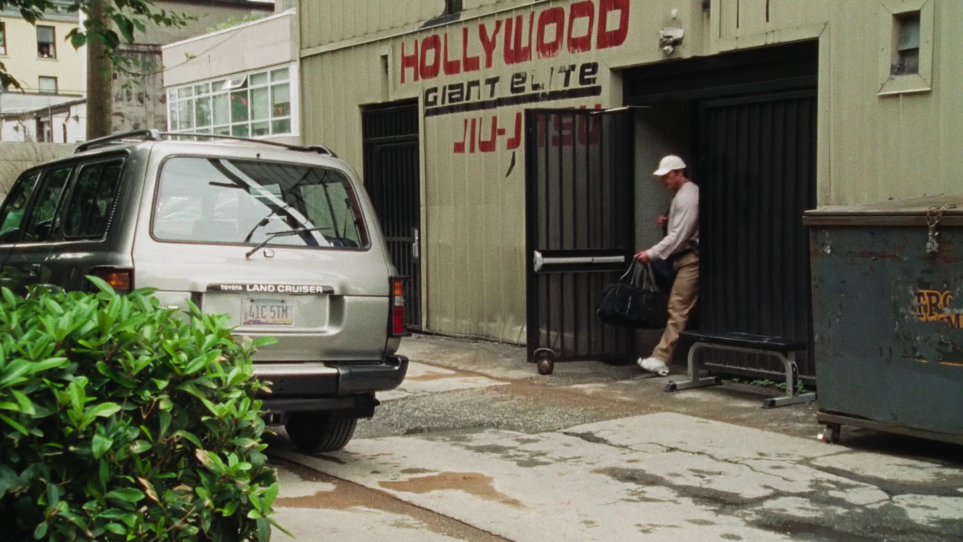 粉碎机 [简繁英字幕].The.Smashing.Machine.2025.GER.1080p.BluRay.x265.10bit.DTS-QuickIO 7.88GB-6.png