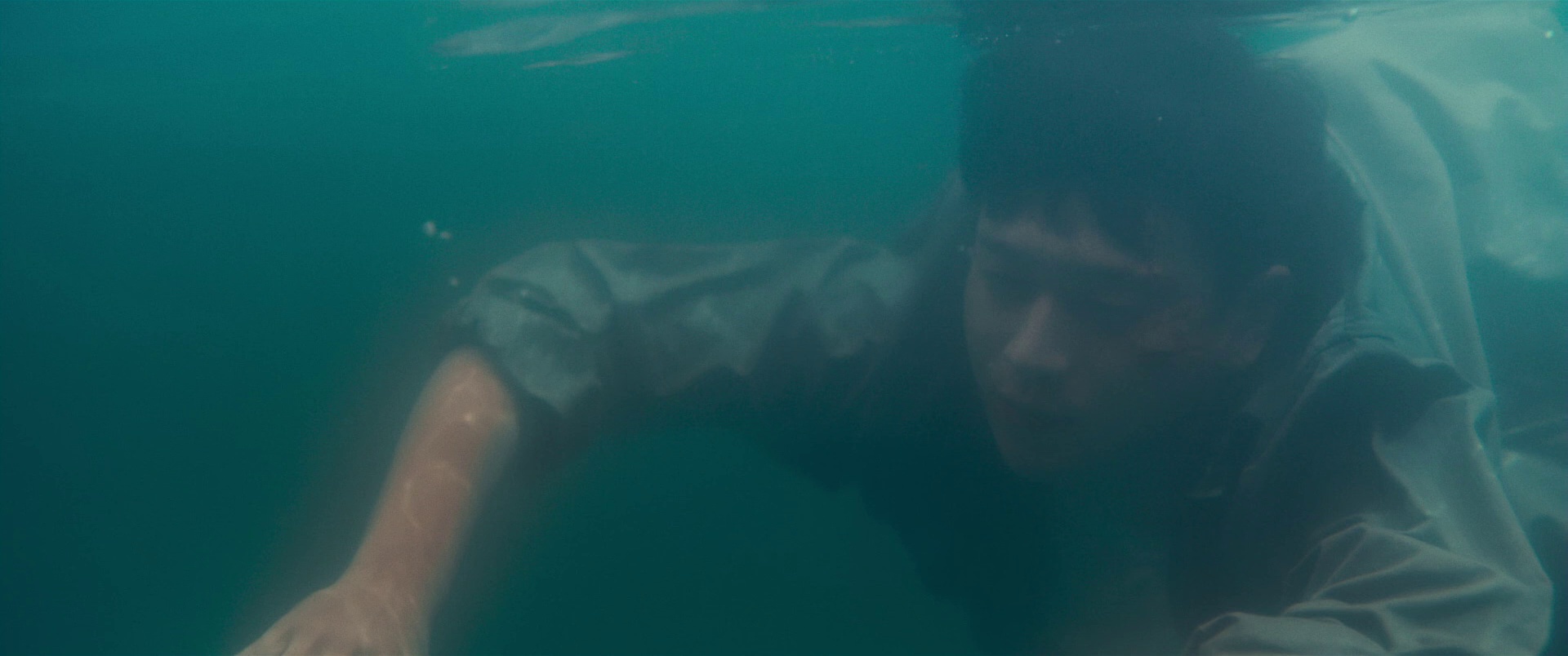 私家侦探 [国粤多音轨/中文字幕].Behind.The.Shadows.2025.1080p.BluRay.x264.TrueHD.5.1-ParkHD 10.20GB-7.png