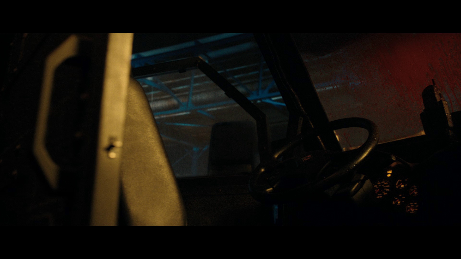 全信没收 [简繁英字幕].The.Rip.2026.1080p.NF.WEB-DL.DDP5.1.Atmos.H264-PandaQT 4.43GB-6.png