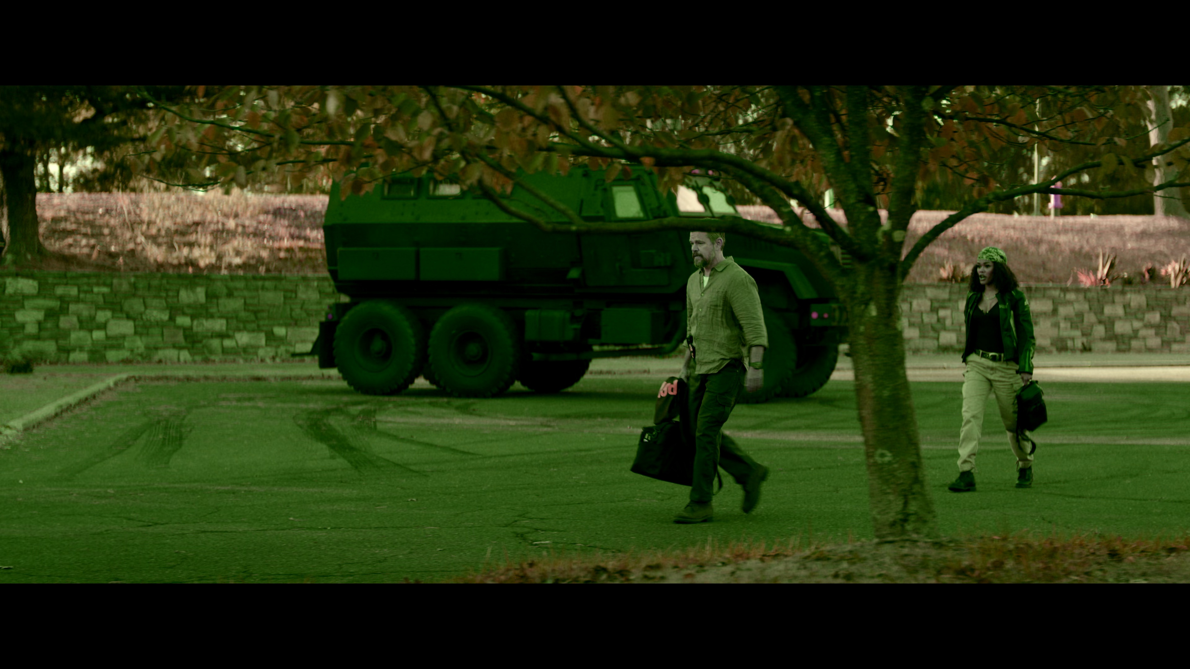 全信没收 [简繁英字幕].The.Rip.2026.2160p.NF.WEB-DL.DDP.5.1.Atmos.HDR10.H.265-DreamHD 15.65GB-2.png