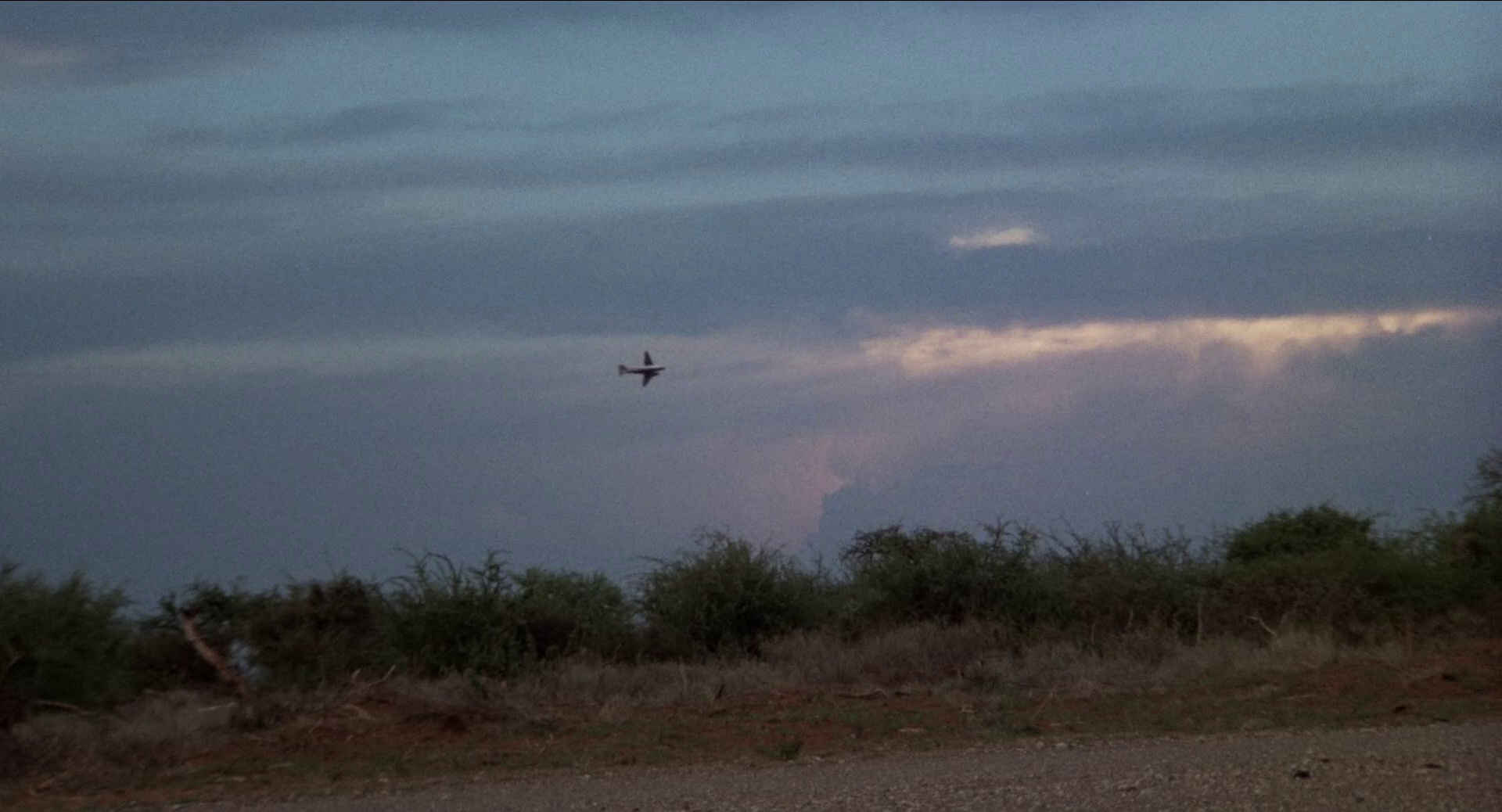 野鹅敢死队 [简繁英字幕].The.Wild.Geese.1978.Bluray.1080p.DTS-HDMA2.0.x265.10bit-DreamHD 9.15GB-7.png