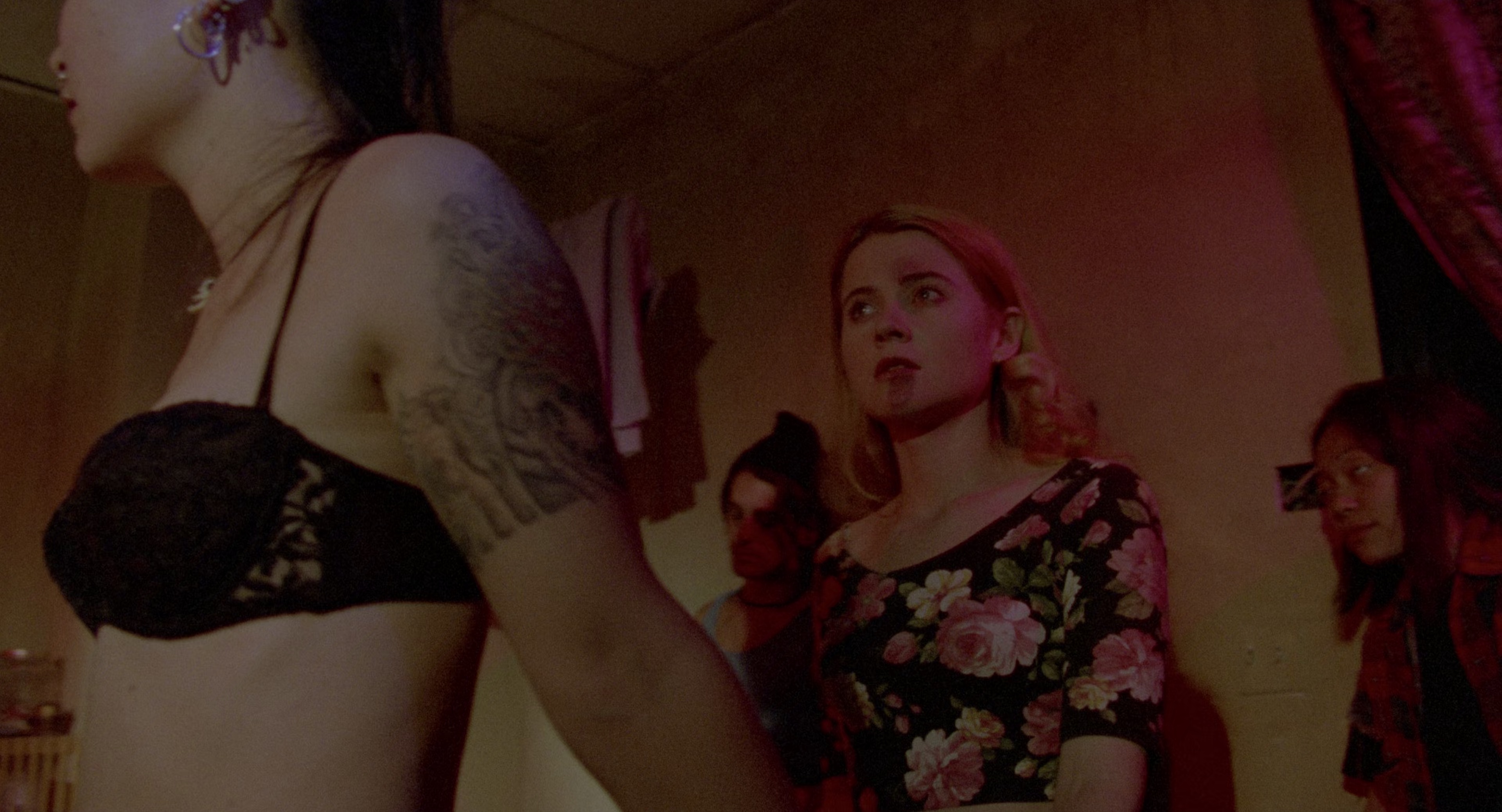 傻密欧与茱丽叶 [HDR/杜比视界双版本][简繁英字幕].1996.2160p.UHD.BluRay.DV.x265.10bit.DTS-HD.MA2.0-ParkHD 19.45GB-6.png