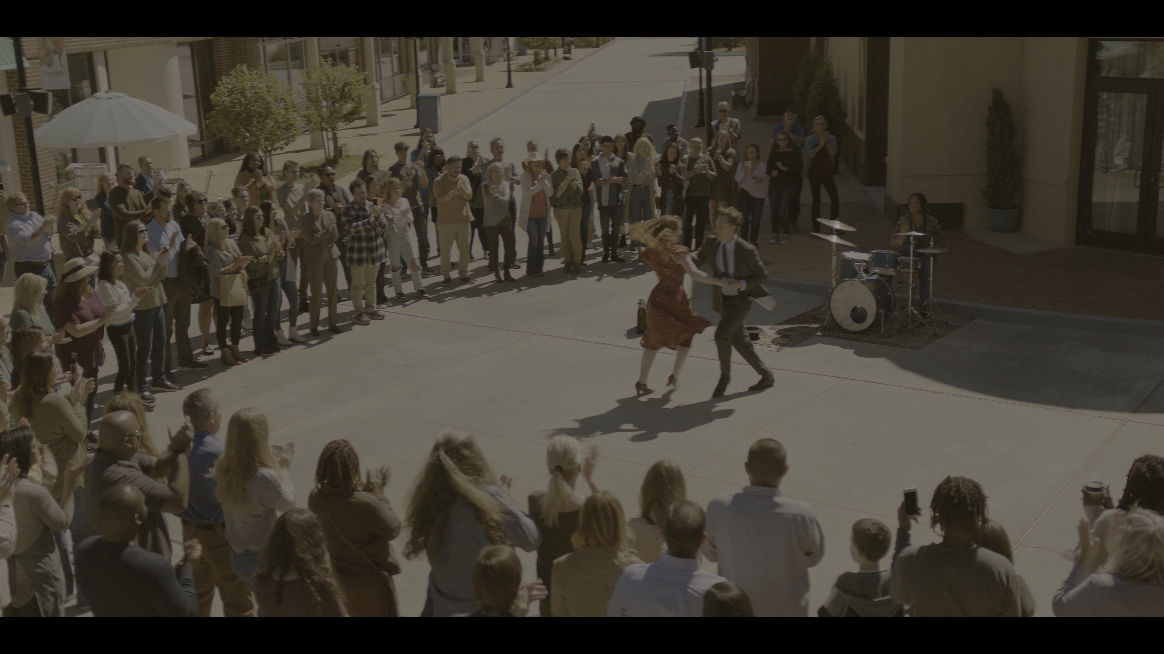 查克的一生 [简繁英字幕].The.Life.of.Chuck.2024.UHD.BluRay.2160p.Remux.HEVC.DTS.HD.MA.5.1-DreamHD 55.92GB-4.png