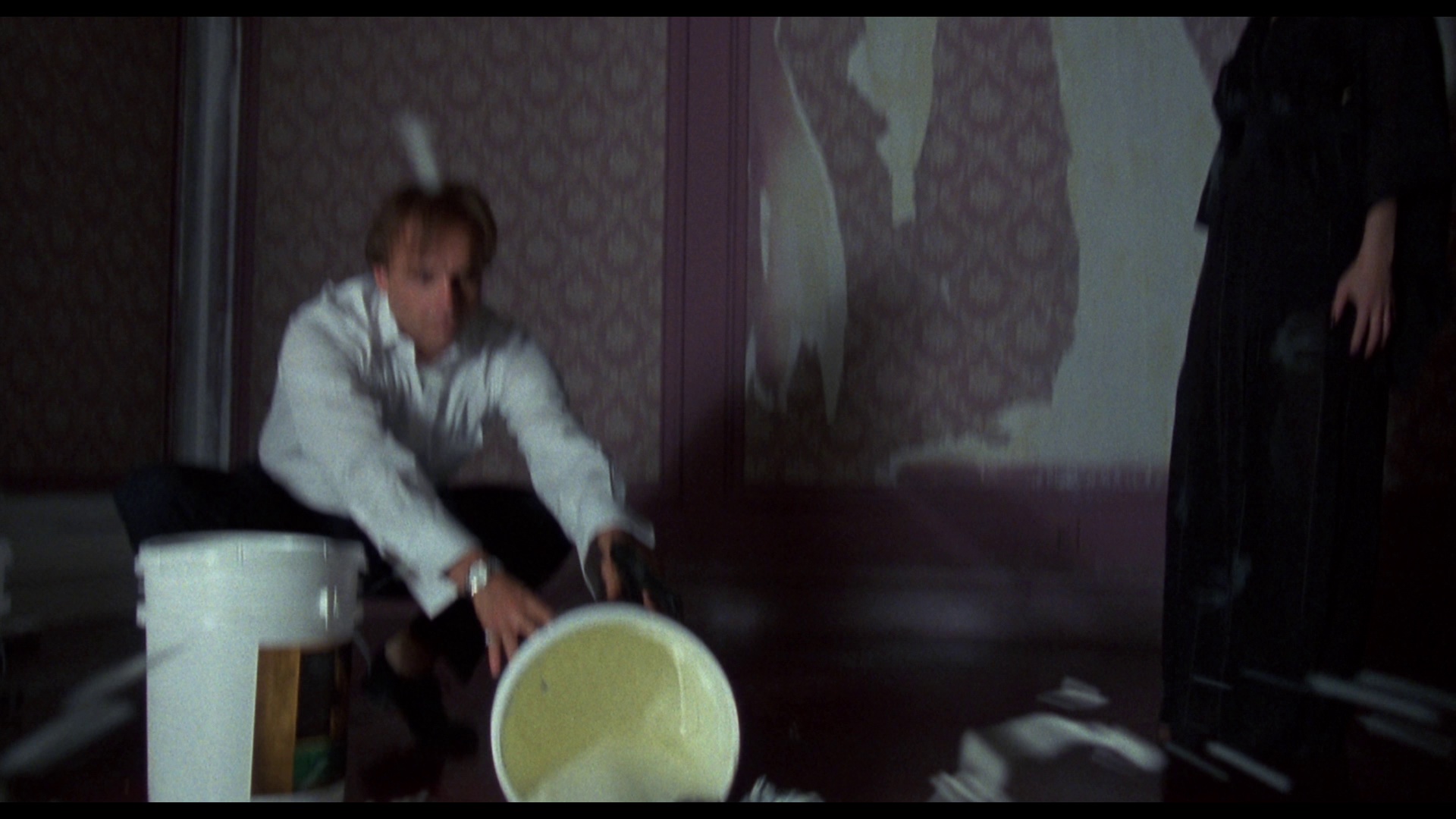 惊世狂花 [国英多音轨/简繁英字幕].Bound.1996.REPACK.Arrow.BluRay.1080p.REMUX.AVC.DTS-HDMA5.1-DreamHD 29.58GB-7.png