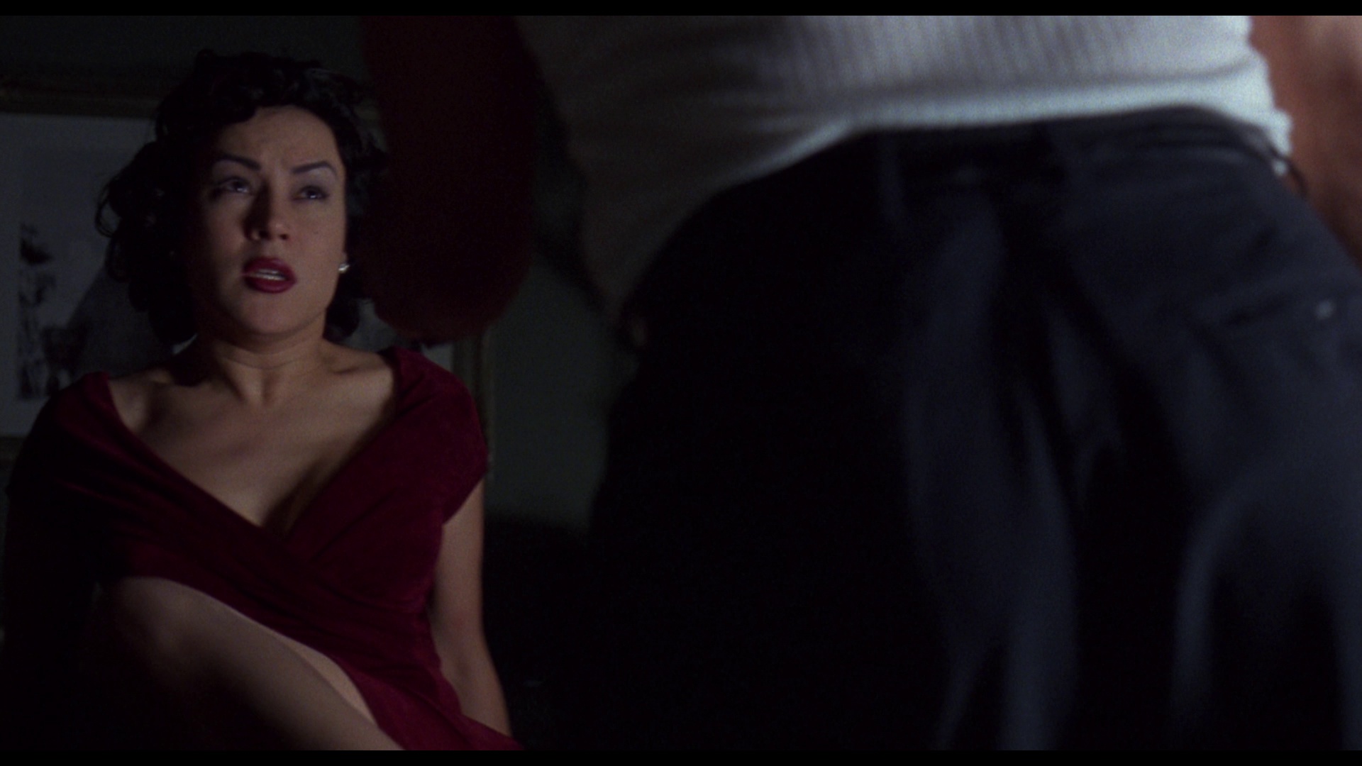 惊世狂花 [国英多音轨/简繁英字幕].Bound.1996.REPACK.Arrow.BluRay.1080p.REMUX.AVC.DTS-HDMA5.1-DreamHD 29.58GB-6.png