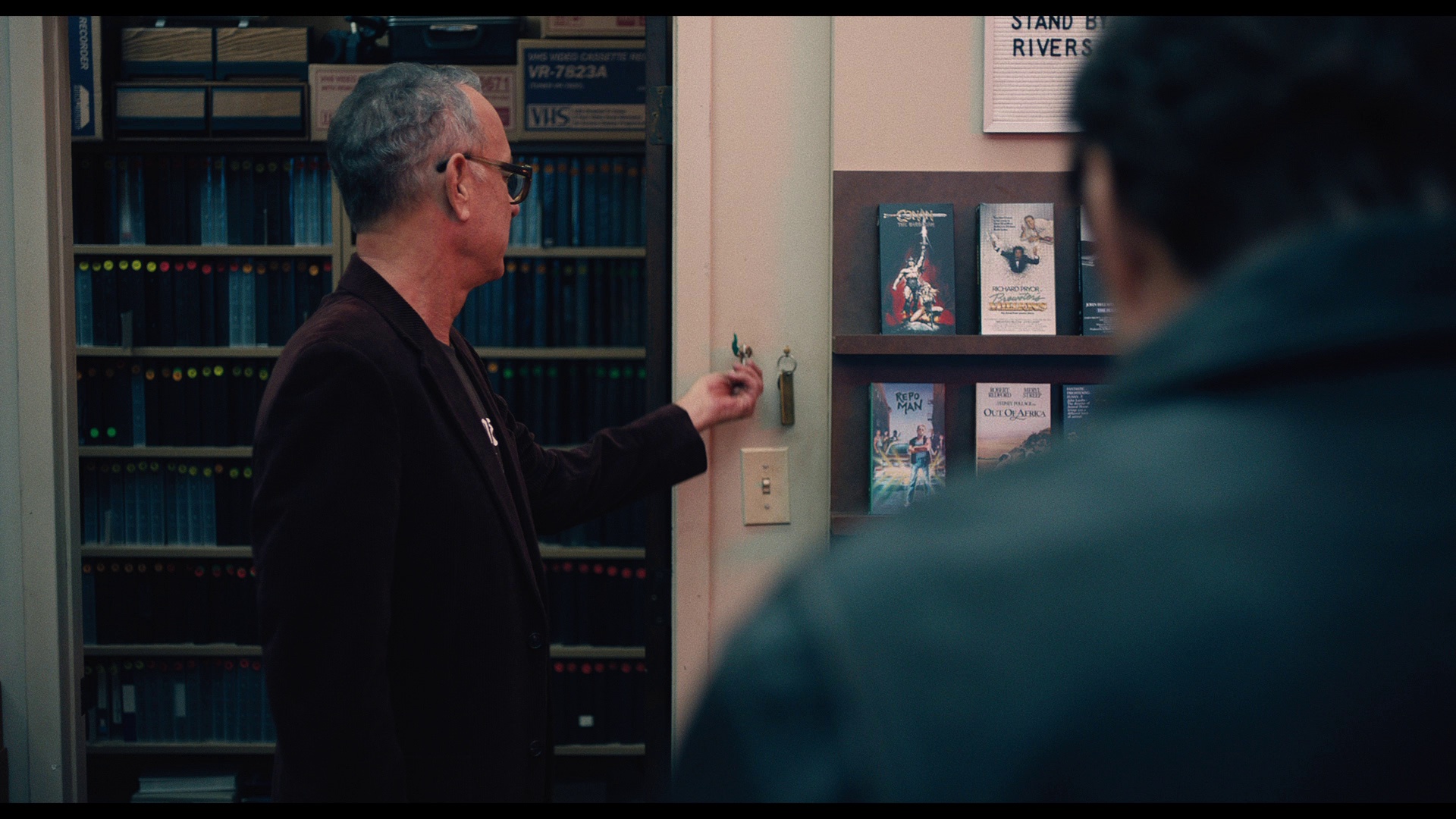 怪诞故事 [简繁英字幕].Freaky.Tales.2024.BluRay.1080p.REMUX.AVC.TrueHD7.1-DreamHD 28.02GB-4.png