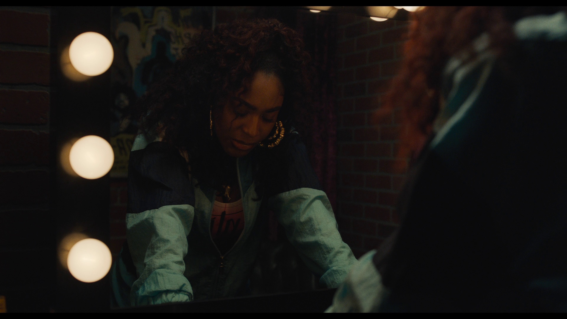 怪诞故事 [简繁英字幕].Freaky.Tales.2024.BluRay.1080p.REMUX.AVC.TrueHD7.1-DreamHD 28.02GB-3.png