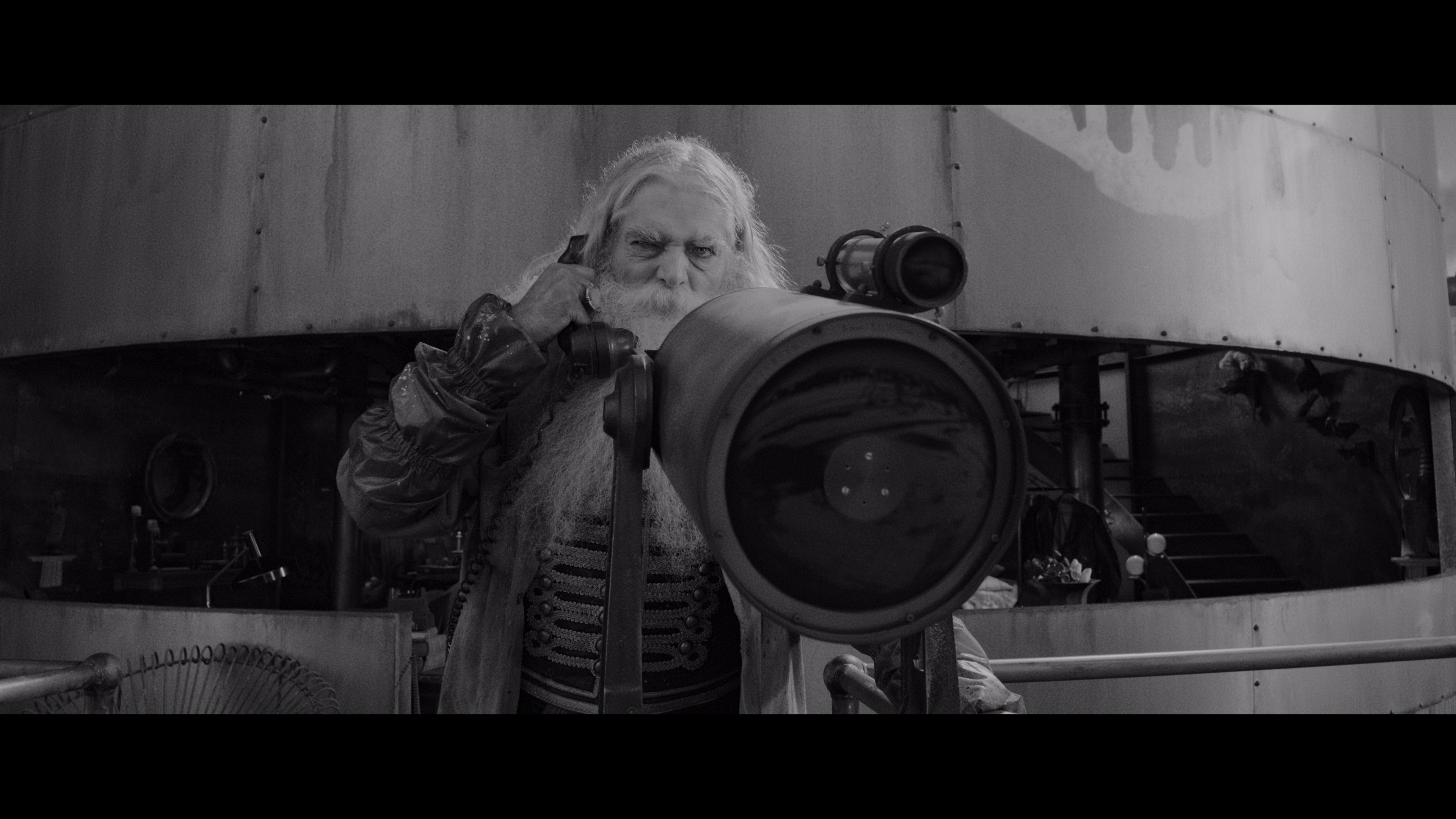 疯狂的麦克斯：狂暴女神 [HDR/杜比视界双版本][国英多音轨/简繁英字幕].2024.Black.and.Chrome.Edition.2160p.UHD.BluRay.REMUX.HEVC.DoVi.HDR.TrueHD7.1-DreamHD 63.85GB-3.png