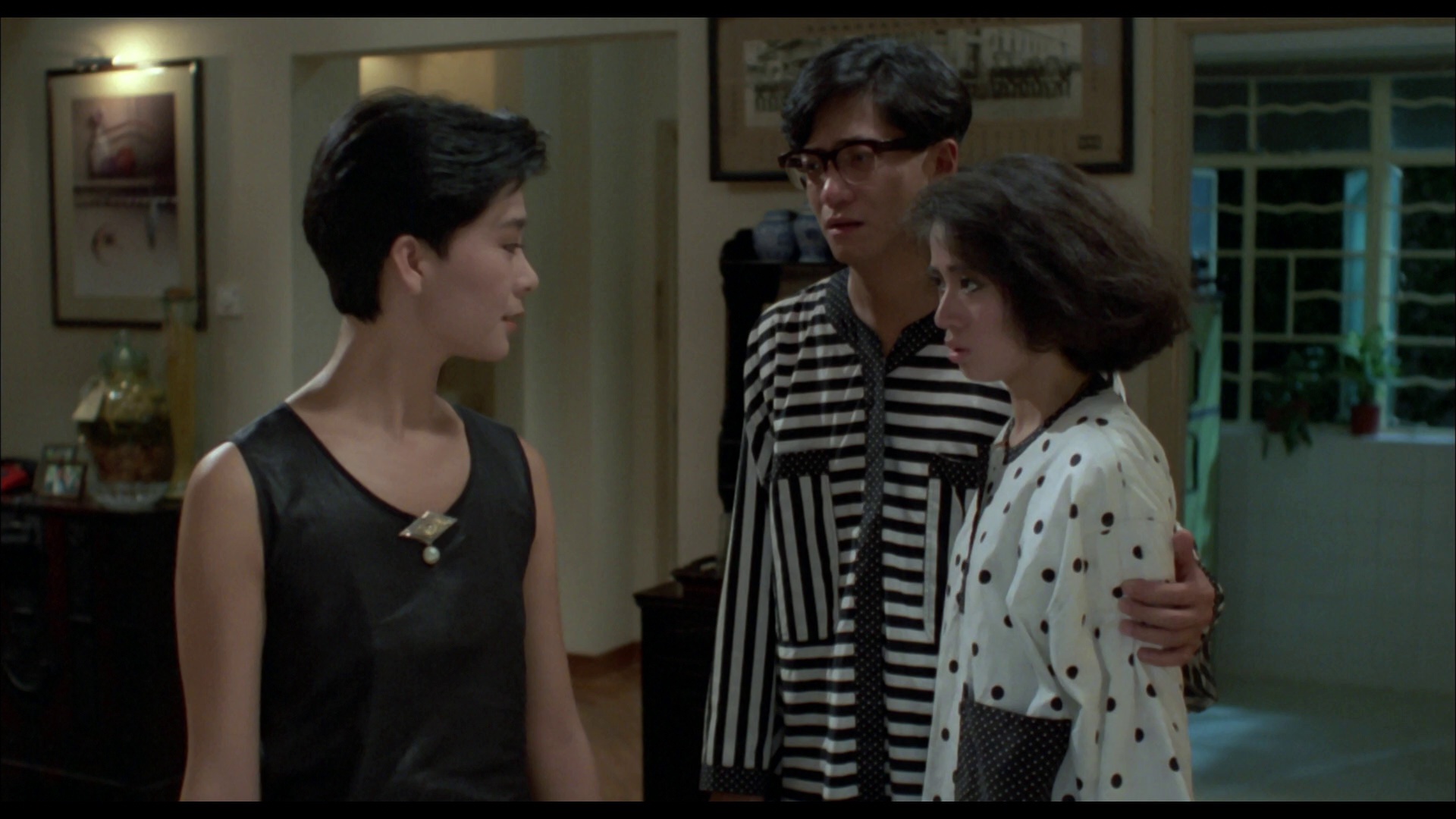 一屋两妻 [国语音轨/简繁英字幕].Happy.Bigamist.1987.1080p.BluRay.REMUX.AVC.TrueHD.5.1-DreamHD 17.55GB-2.png