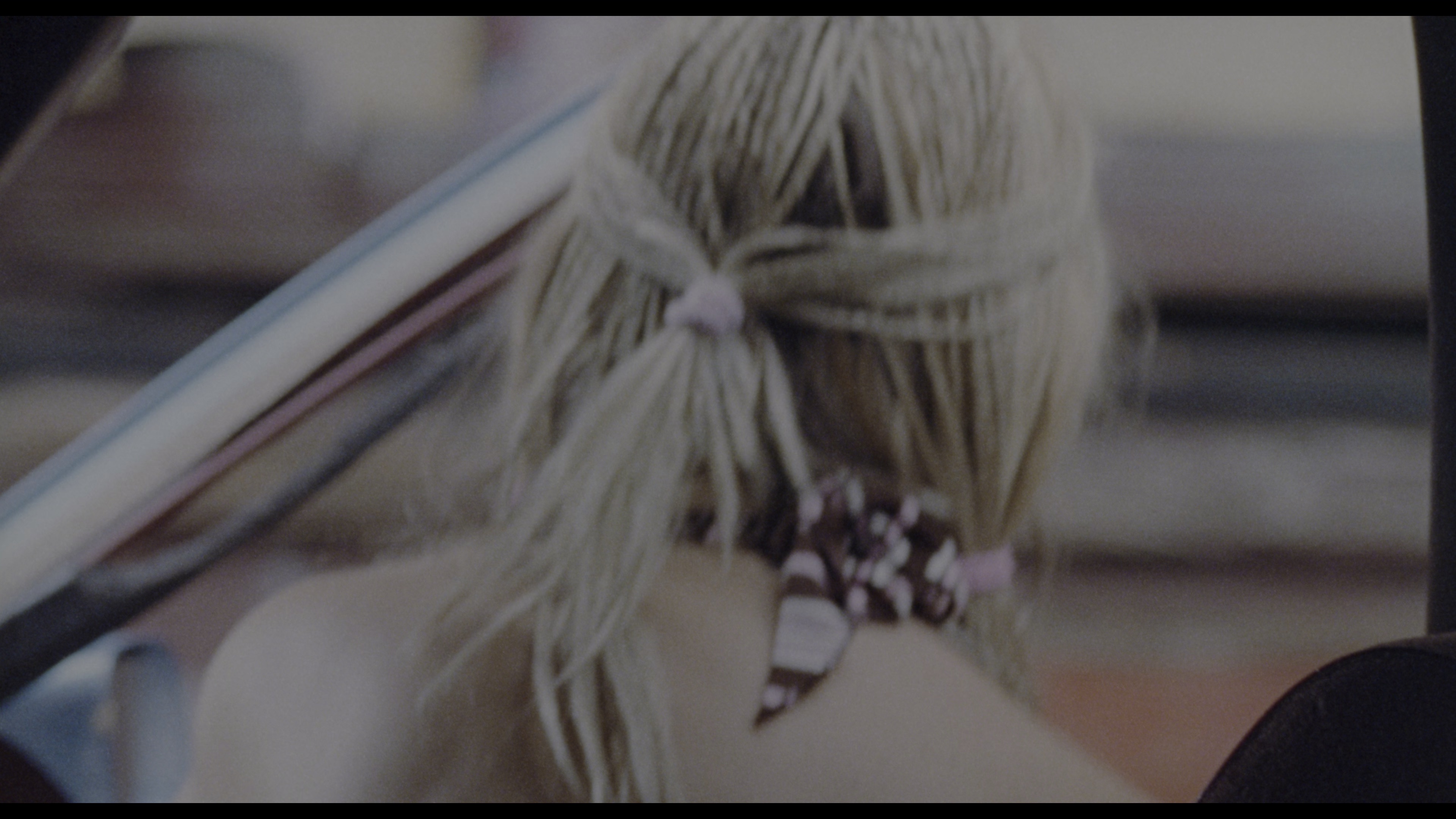 川流熙攘 [HDR/杜比视界双版本][中文字幕/特效字幕].2005.UHD.BluRay.REMUX.2160p.HEVC.DoVi.HDR.TrueHD5.1-DreamHD 54.87GB-2.png