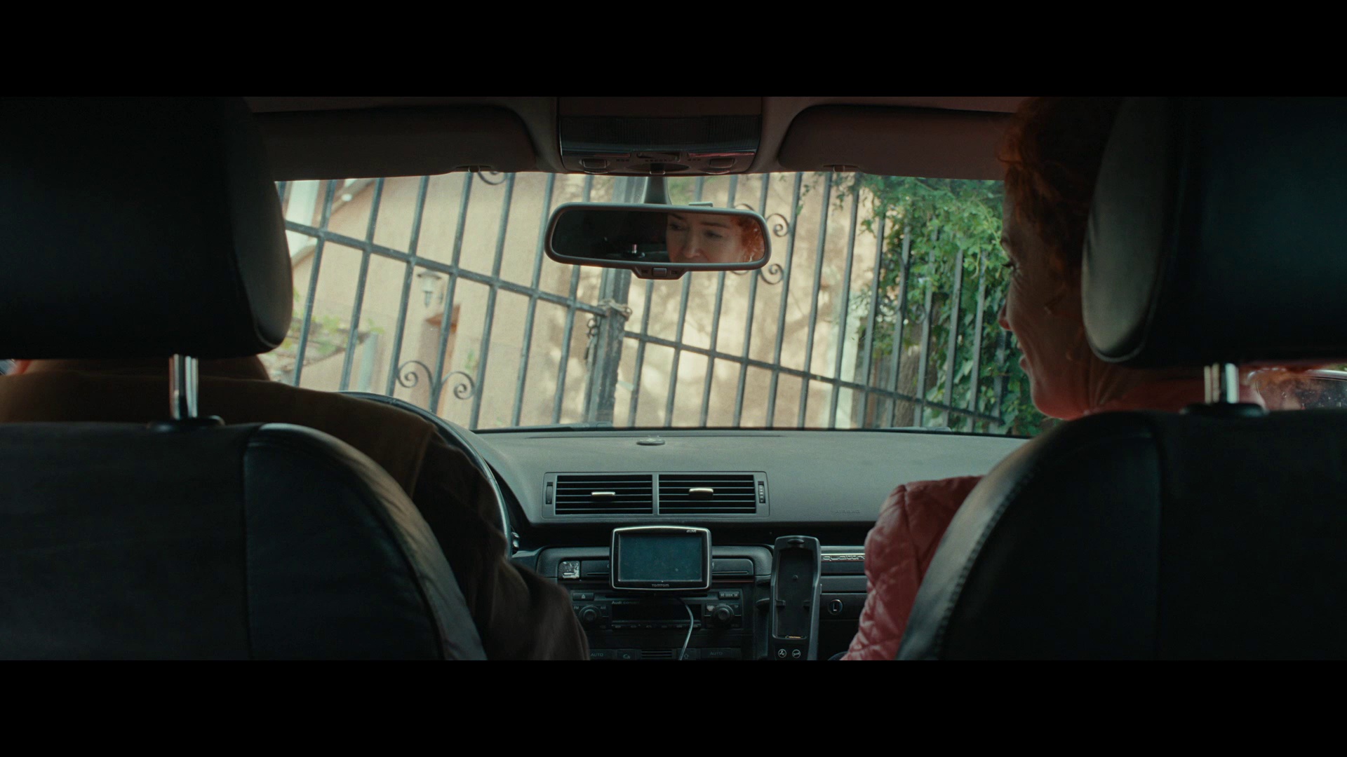 房子 [简繁英字幕].La.Casa.2024.1080p.BluRay.REMUX.AVC.DTS-HDMA5.1-DreamHD 19.06GB-3.png