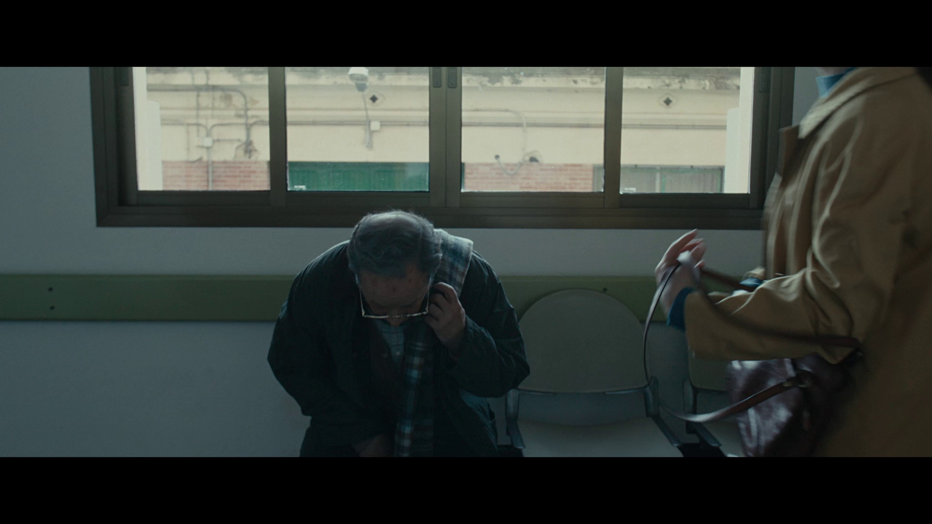 房子 [简繁英字幕].La.Casa.2024.1080p.BluRay.REMUX.AVC.DTS-HDMA5.1-DreamHD 19.06GB-6.png