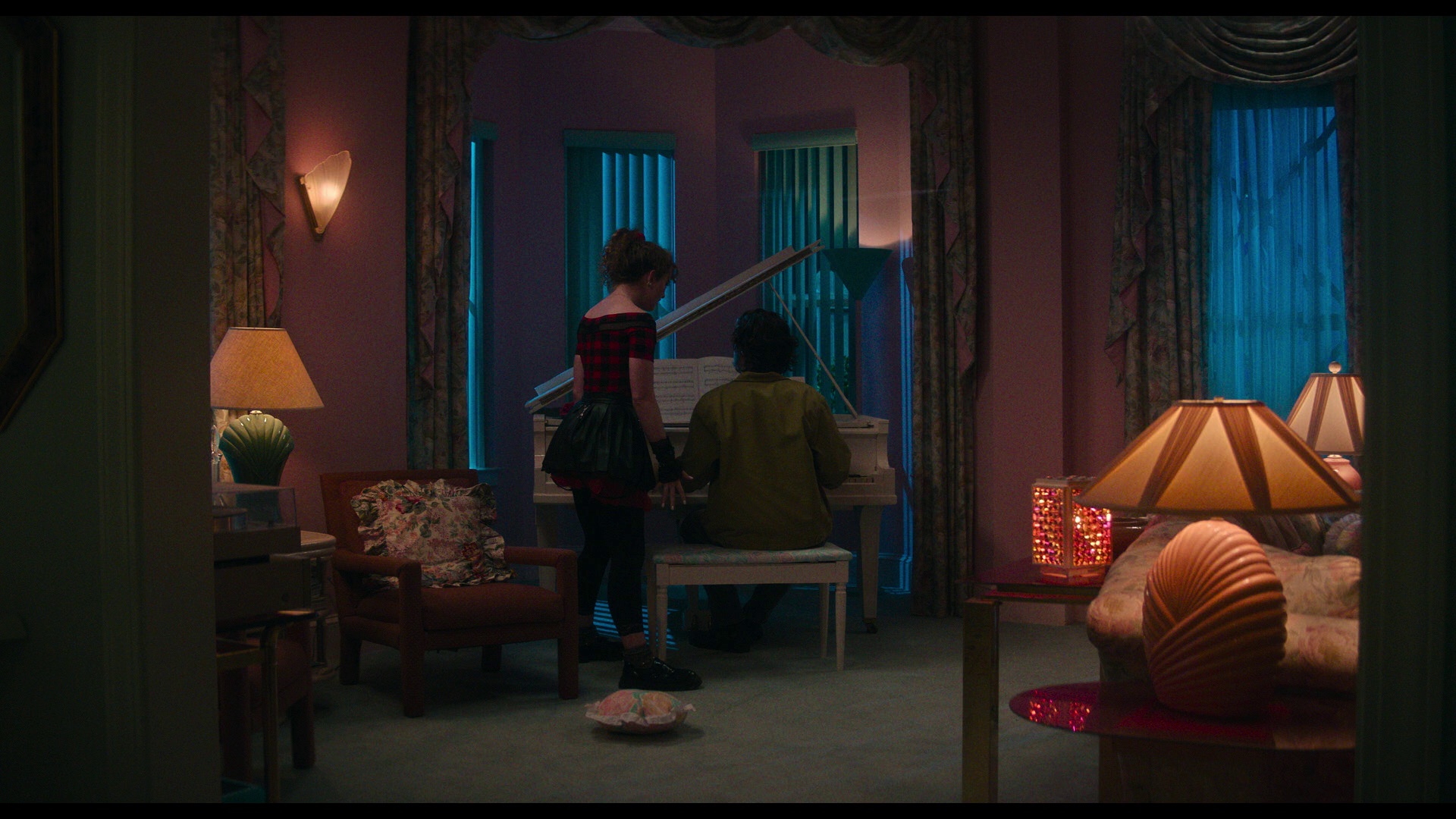 丽莎·弗兰肯斯坦 [简繁英字幕].Lisa.Frankenstein.2024.1080p.BluRay.REMUX.AVC.DTS-HDMA5.1-DreamHD 27.29GB-5.png