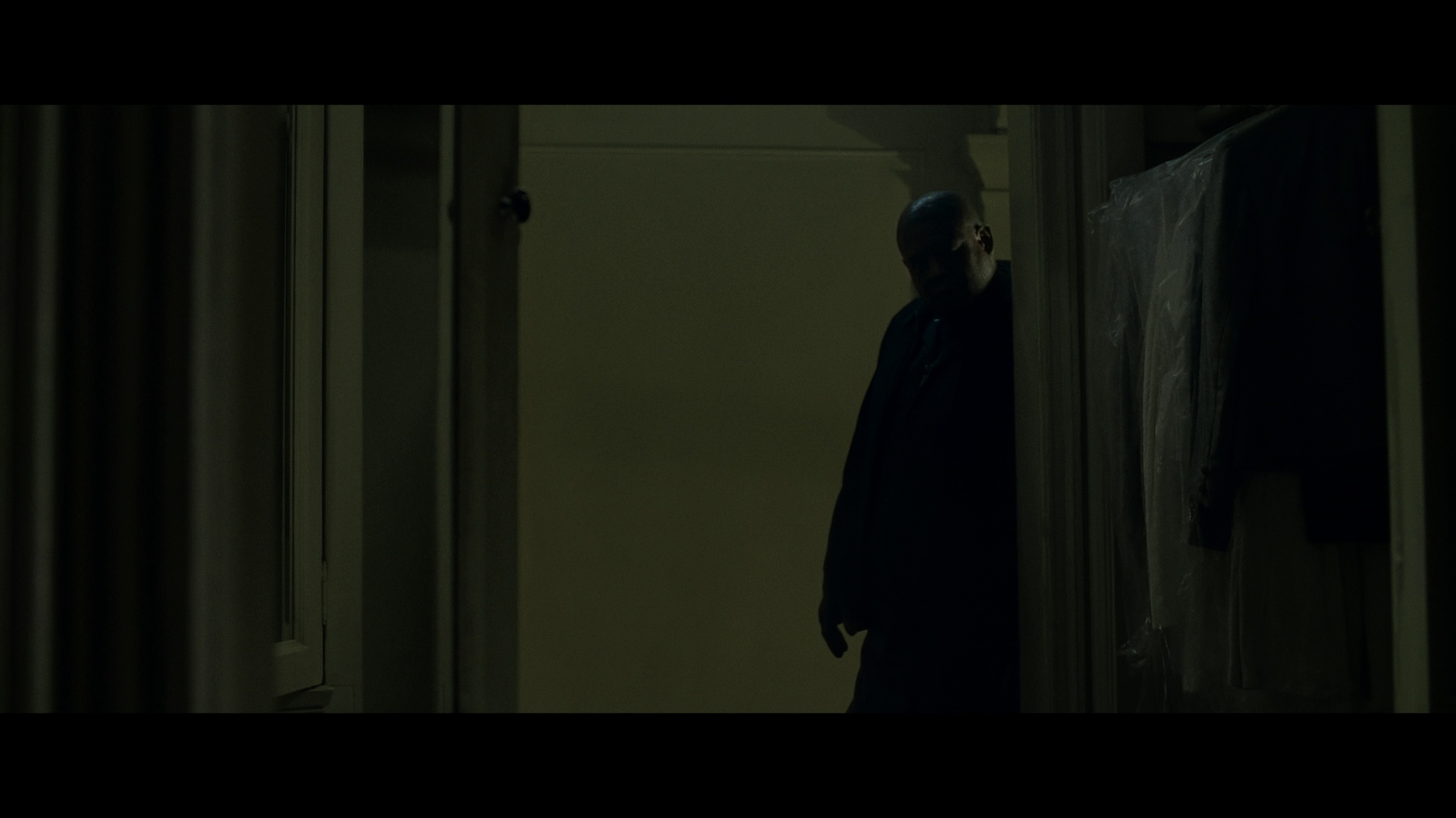 战栗空间 [繁英字幕].Panic.Room.2002.1080p.BluRay.REMUX.AVC.DTS-HDMA5.1-DreamHD 25.09GB-7.png