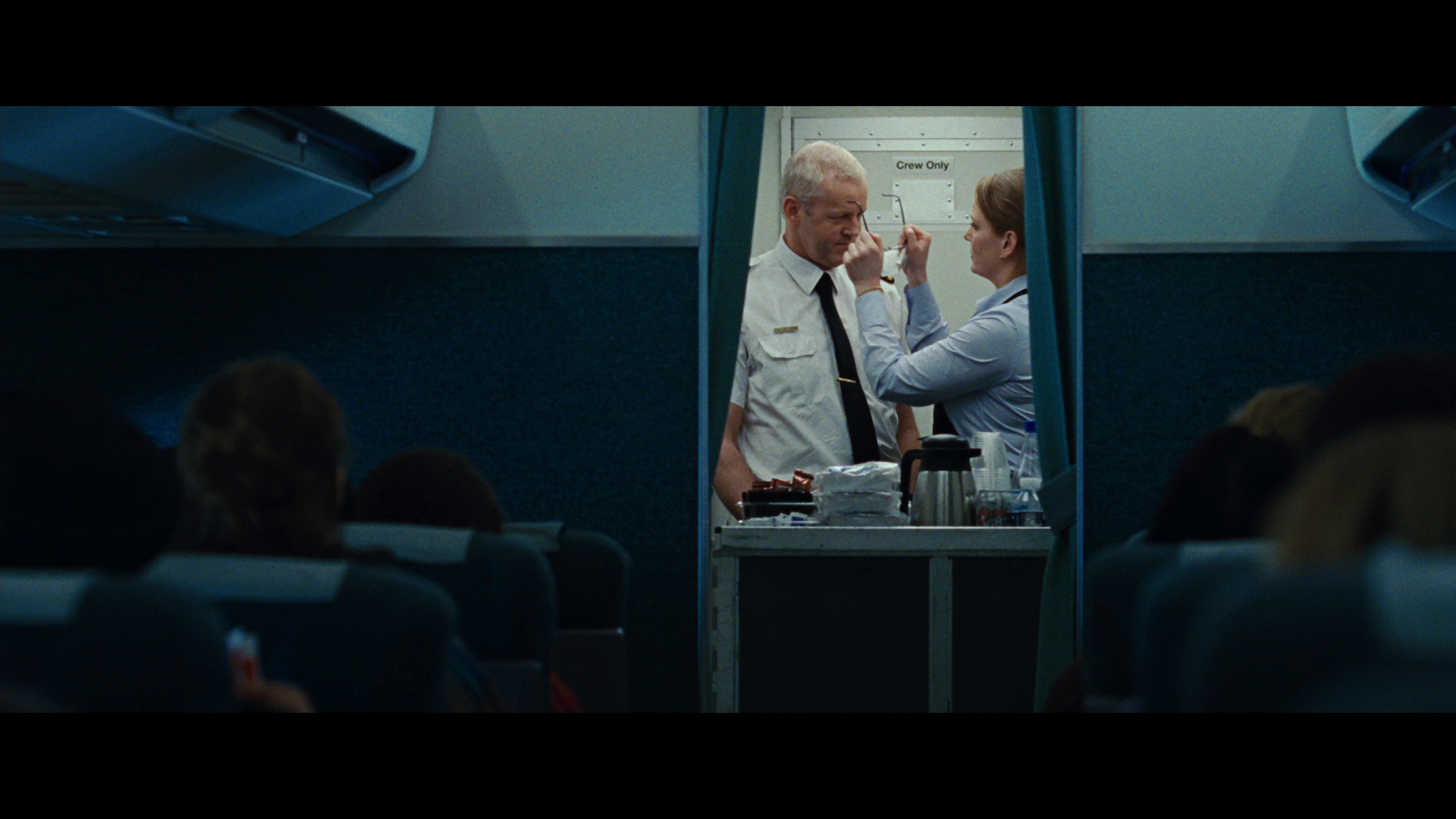 乘客 [简繁英字幕].Passengers.2008.1080p.BluRay.REMUX.AVC.TrueHD5.1-DreamHD 17.72GB-7.png