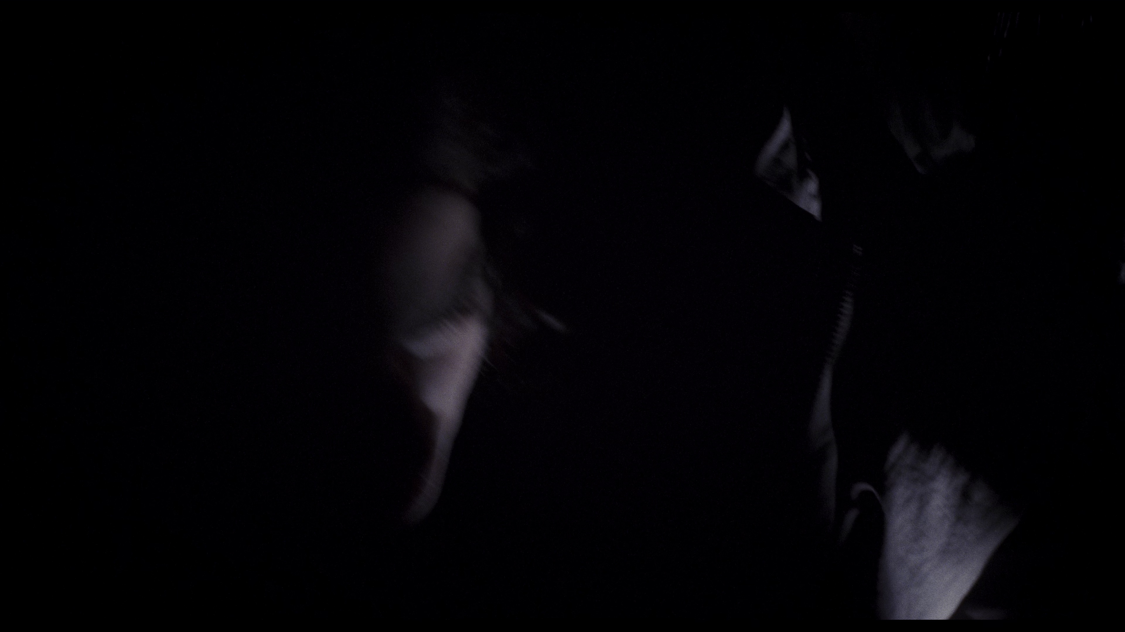 幻觉 [HDR/杜比视界双版本][中文字幕/特效字幕].Phantoms.1998.2160p.BluRay.REMUX.HEVC.HDR.DoVi.DTS-HD.MA5.1-DreamHD 59.34GB-7.png