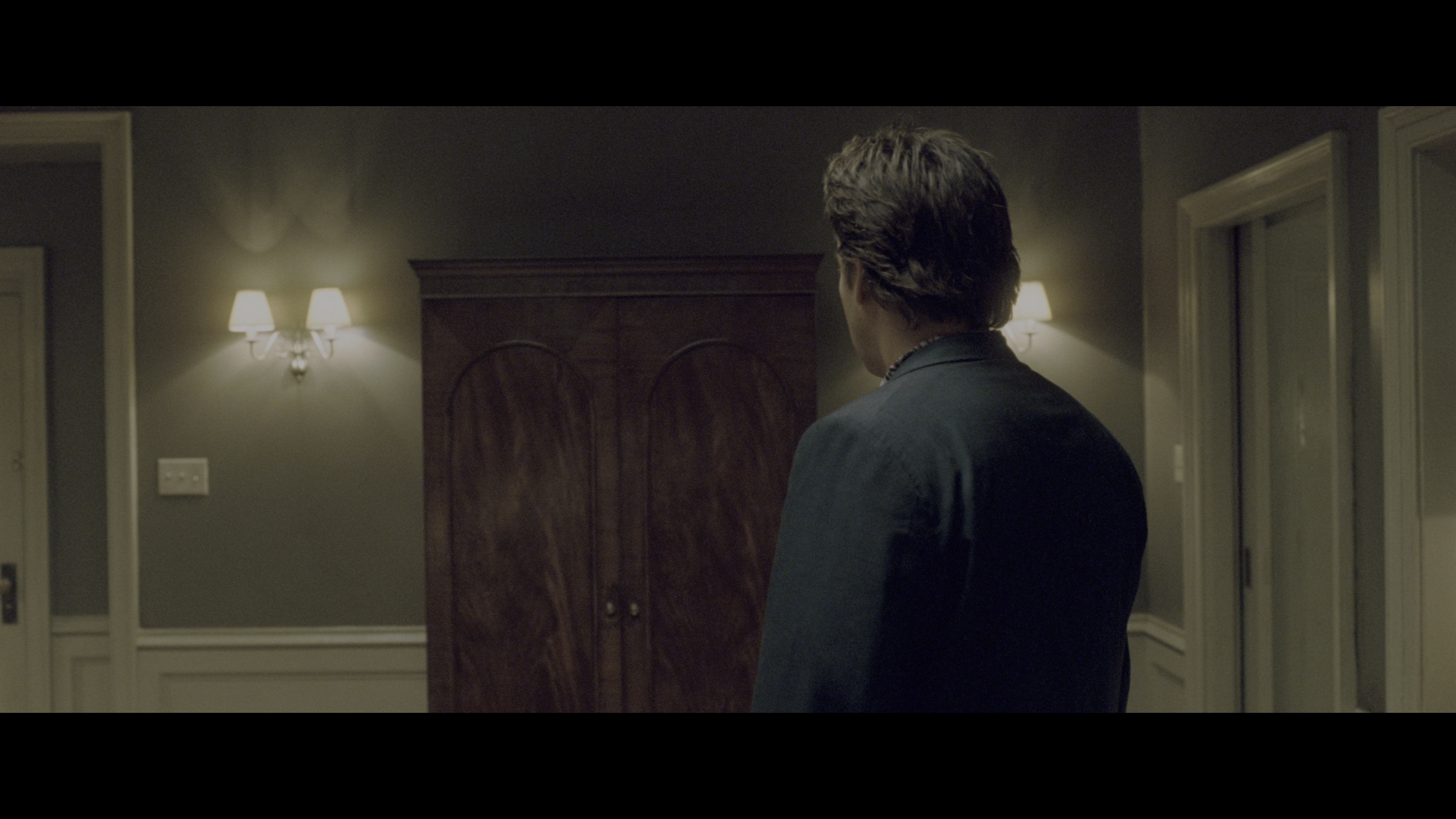 幻影凶间 [HDR/杜比视界双版本][简繁英字幕].1408.2007.Bluray.2160p.TrueHD5.1.DoVi.HDR.x265.10bit-DreamHD 28.29GB-3.png