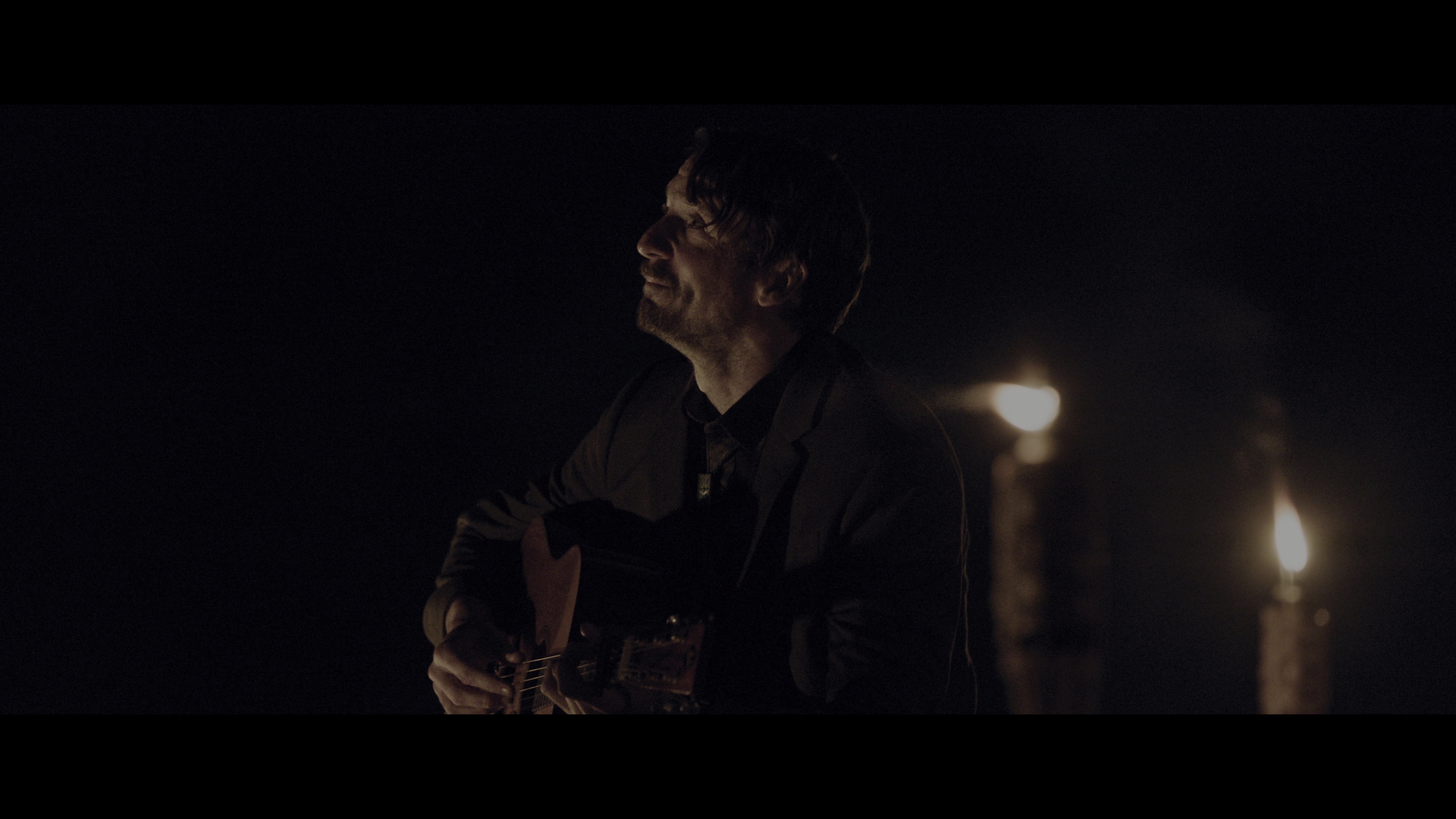 瓦利斯岛的歌谣 [简繁英字幕].The.Ballad.of.Wallis.Island.2025.UHD.BluRay.2160p.REMUX.HEVC.HDR.DTS-HDMA5.1-DreamHD 62.36GB-7.png