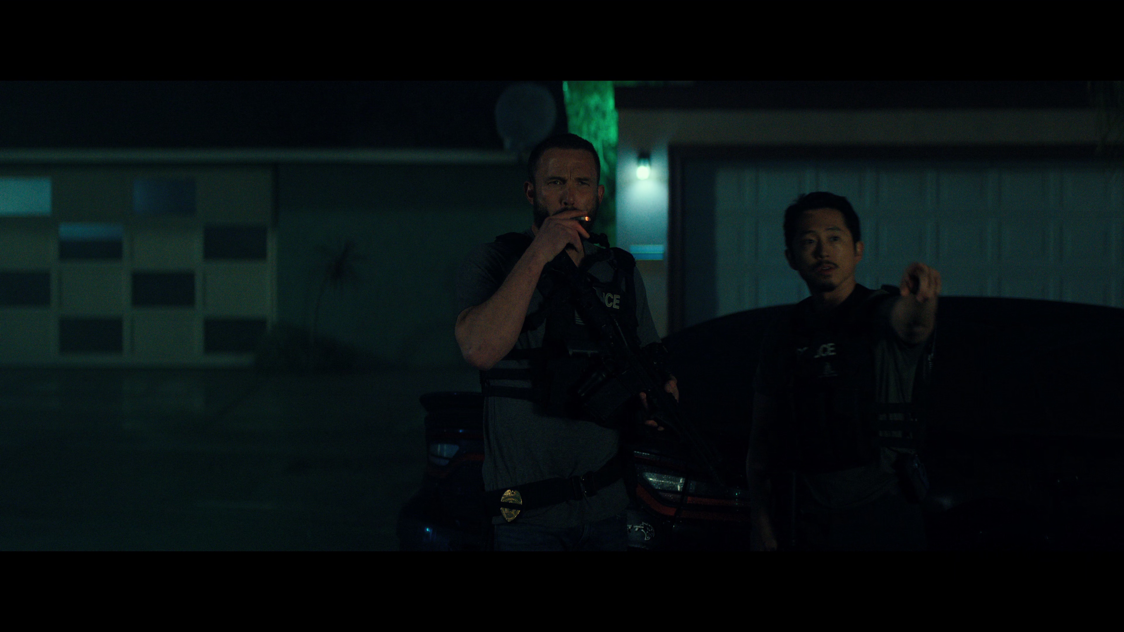 全信没收 [中文字幕/特效字幕].The.Rip.2026.2160p.NF.WEB-DL.DDP.5.1.Atmos.H.265-DreamHD 14.53GB-4.png