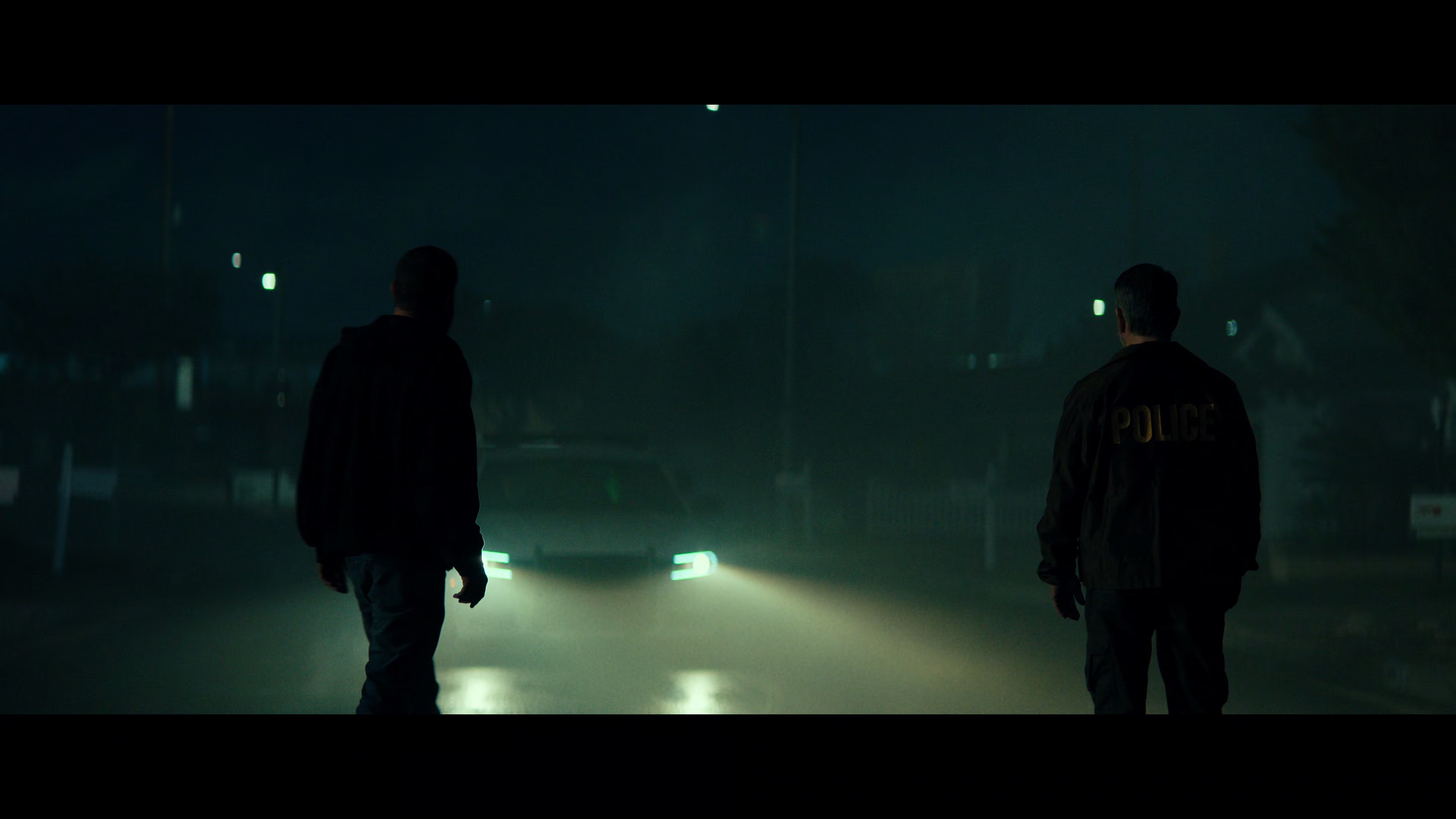 全信没收 [中文字幕/特效字幕].The.Rip.2026.2160p.NF.WEB-DL.DDP.5.1.Atmos.HDR10.H.265-DreamHD 15.74GB-3.png