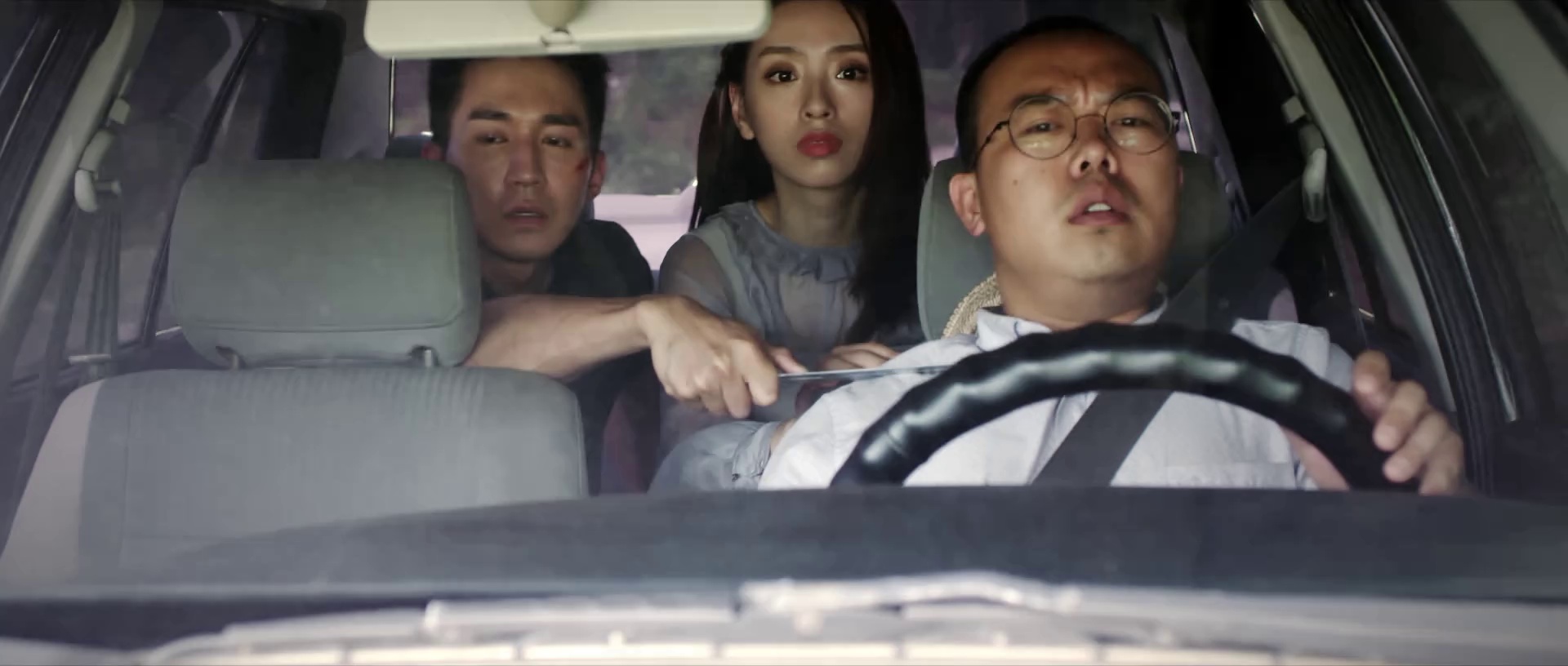 杨非与高俐 [国语配音/中文字幕].Yang.Fei.and.Gao.Li.2026.2160p.WEB-DL.H265.HDR.DDP2.0-QuickIO 4.55GB-4.png