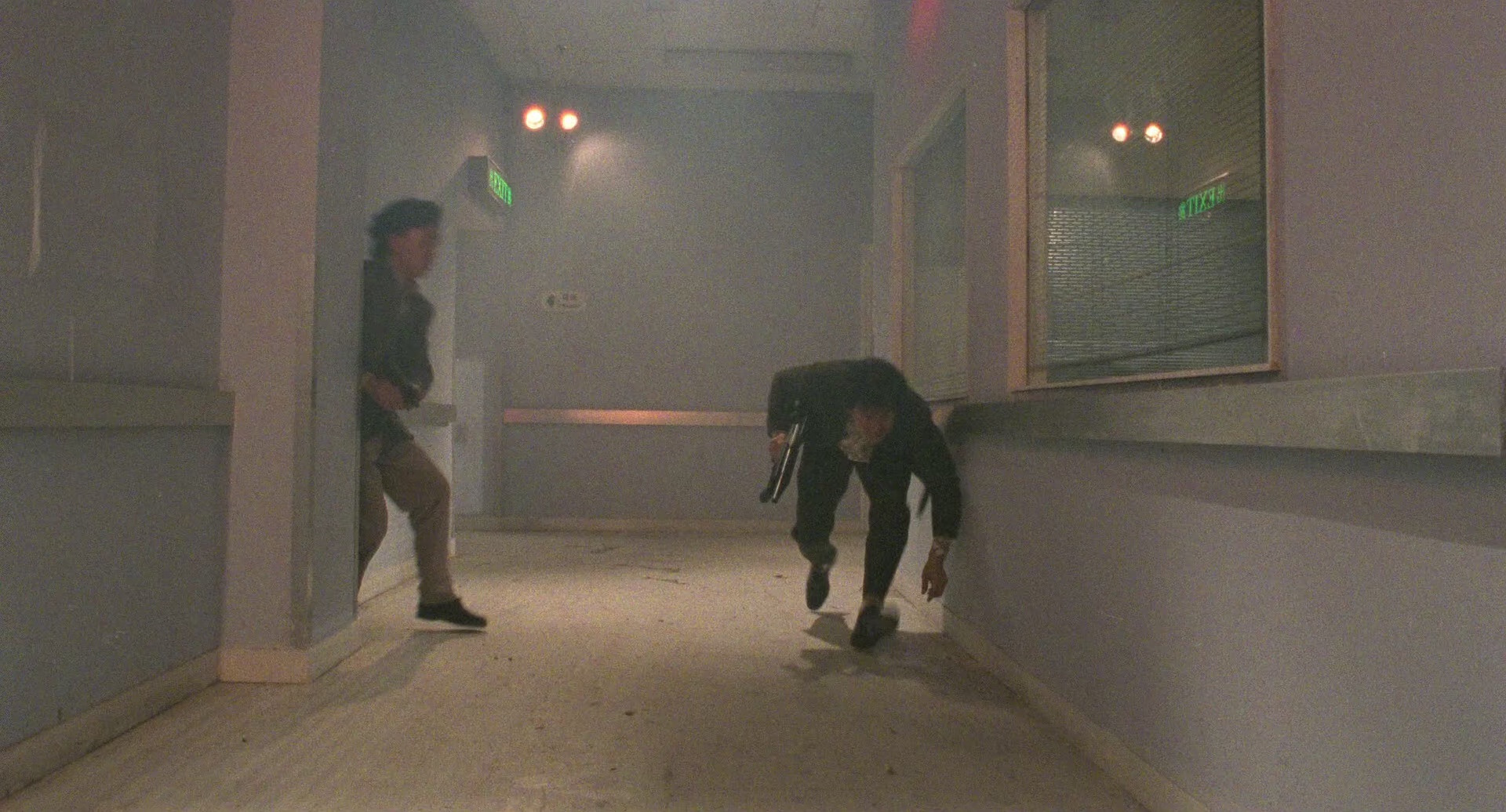 辣手神探 [粤英多音轨/简繁英字幕].Hard.Boiled.1992.1080p.BluRay.x265.10bit.DTS-HD.MA2.0-ParkHD 12.88GB-7.png