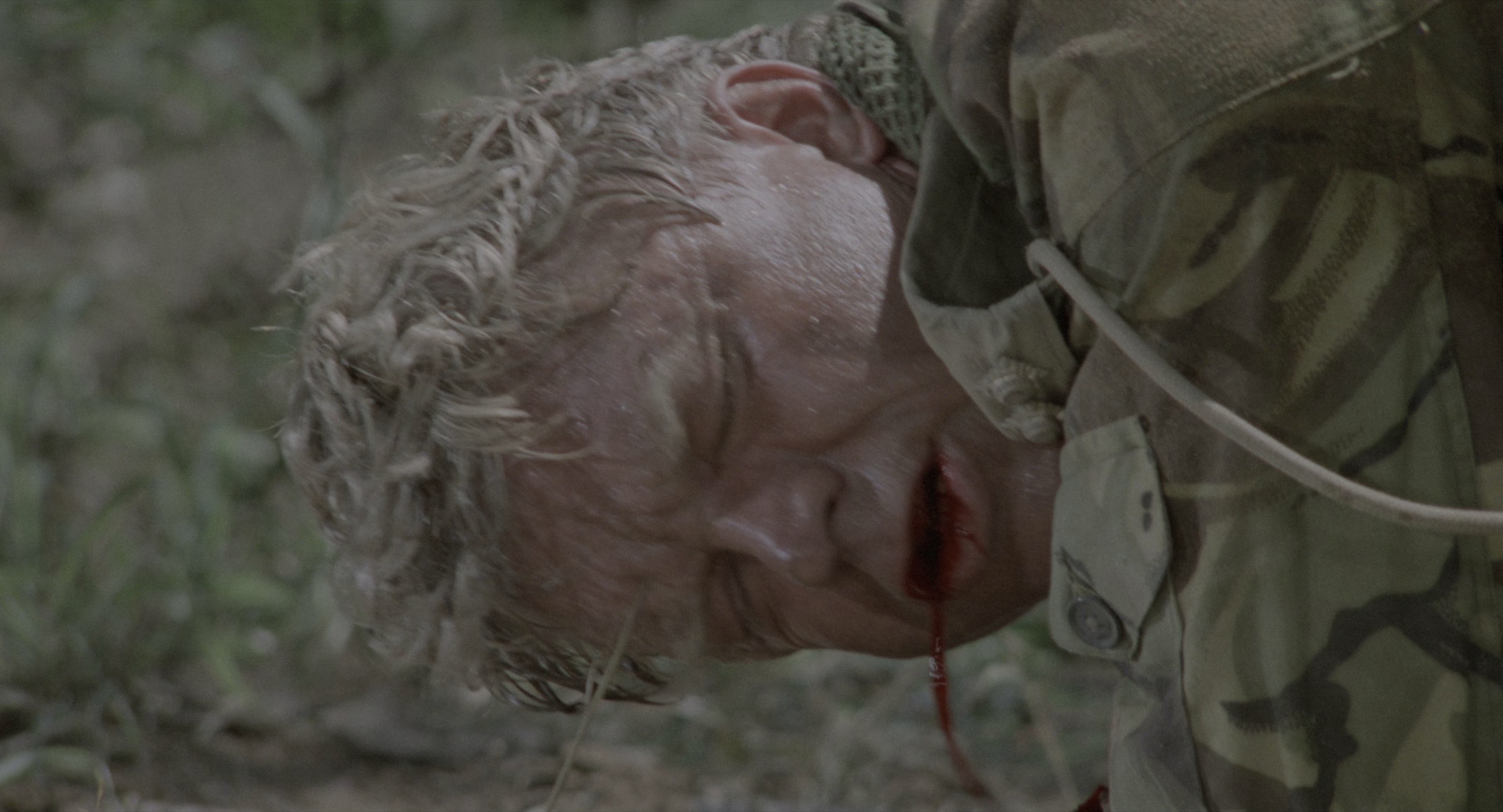 野鹅敢死队 [HDR/杜比视界双版本][国英多音轨/简繁英字幕].1978.2160p.UHD.BluRay.DV.x265.10bit.DTS-HD.MA2.0-ParkHD 24.77GB-6.png