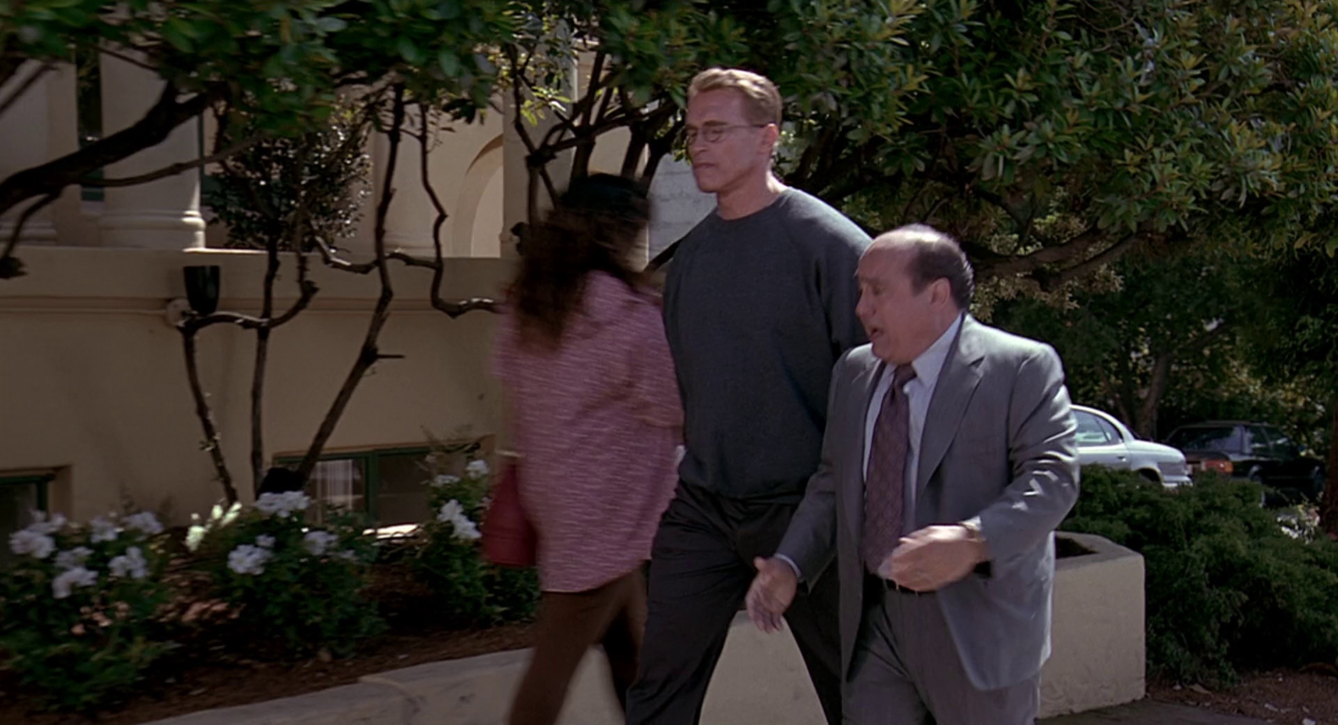 魔鬼二世 简繁英字幕].Junior.1994.1080p.BluRay.x264.DTS-HD.MA.5.1-ParkHD 12.27GB-4.png