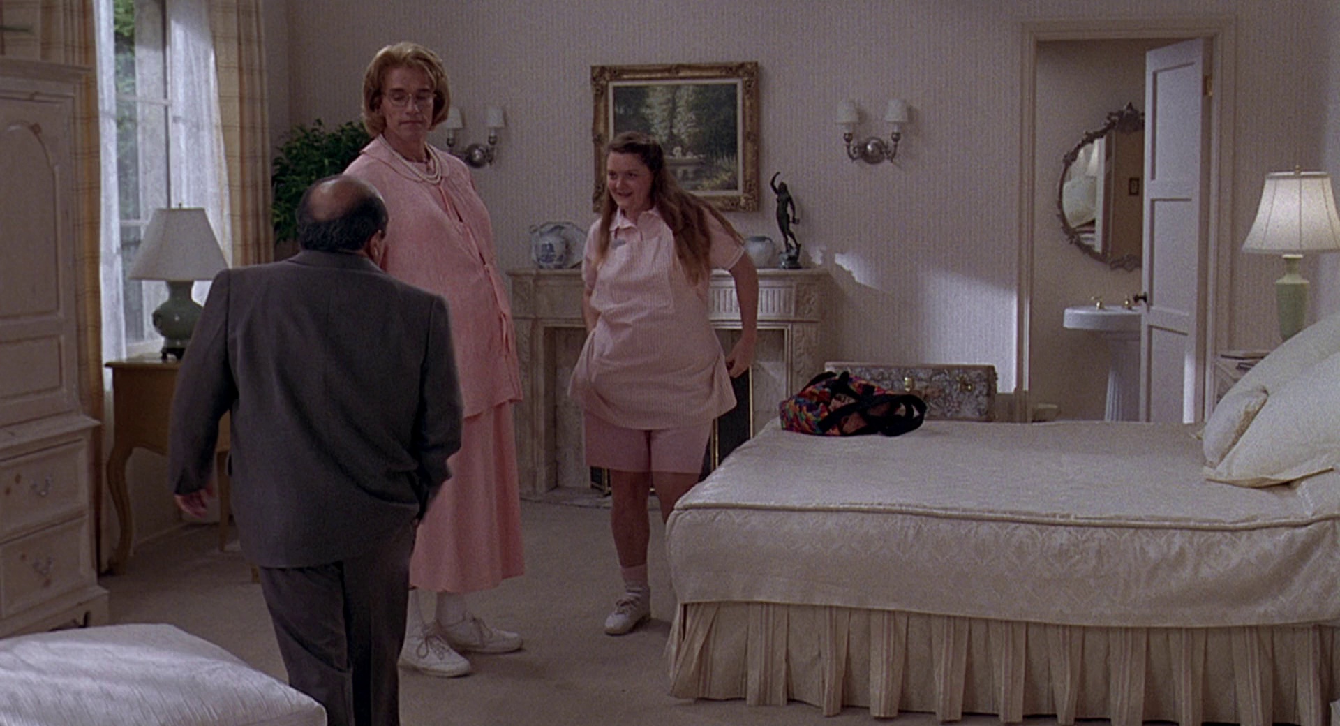 魔鬼二世 简繁英字幕].Junior.1994.1080p.BluRay.x264.DTS-HD.MA.5.1-ParkHD 12.27GB-6.png