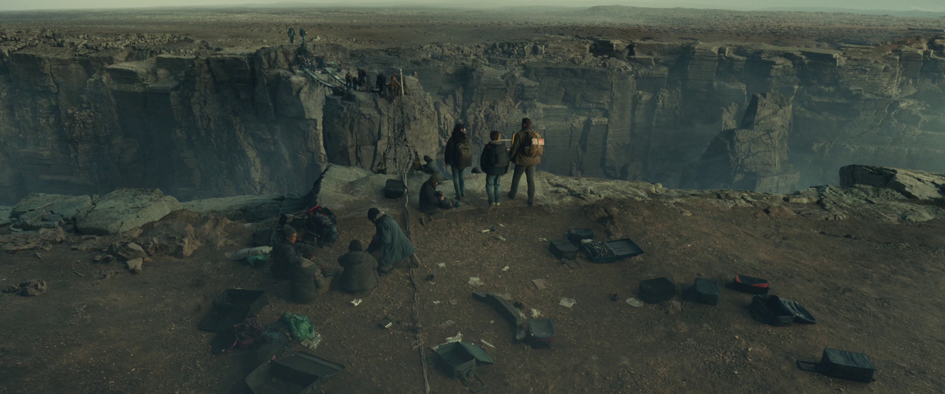 末日逃生2：迁移 [无字片源].Greenland.2.Migration.2026.1080p.iTunes.WEB-DL.DDP.5.1.Atmos.H.264-DreamHD 5.05GB-5.png