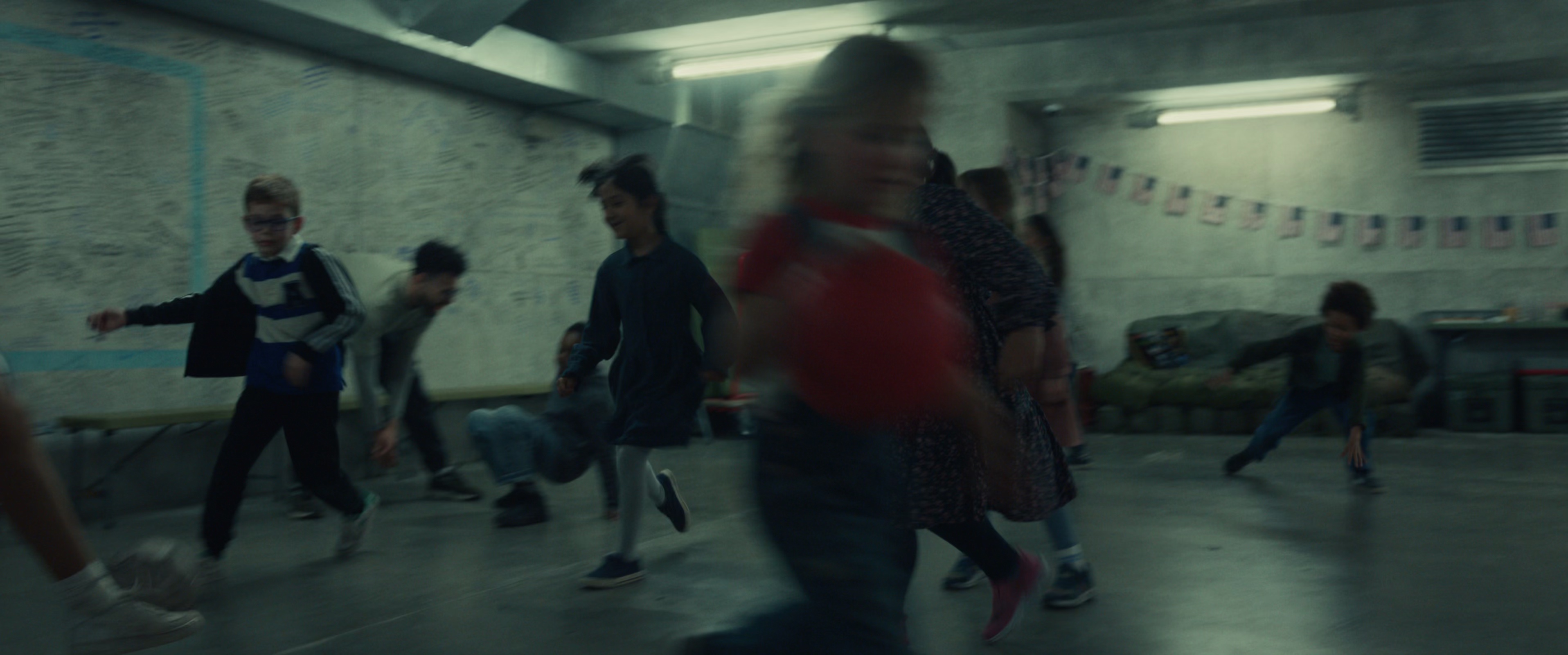 末日逃生2：迁移 [无字片源].Greenland.2.Migration.2026.2160p.iTunes.WEB-DL.DDP.5.1.Atmos.H.265-DreamHD 8.48GB-2.png