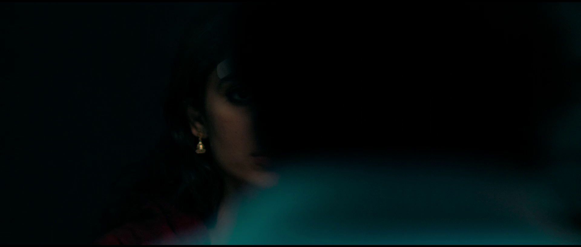 照亮黑暗 [简繁英字幕].Cheekatilo.2026.2160p.AMZN.WEB-DL.H.265.DDP5.1.Atmos-QuickIO 13.44GB-7.png