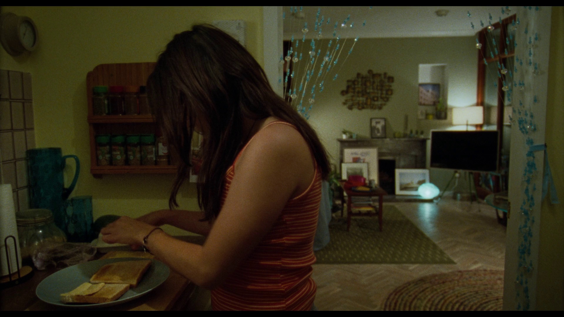 九月说 [无字片源].September.Says.2024.2160p.MUBI.WEB-DL.DDP5.1.H.265-DreamHD 5.88GB-2.png