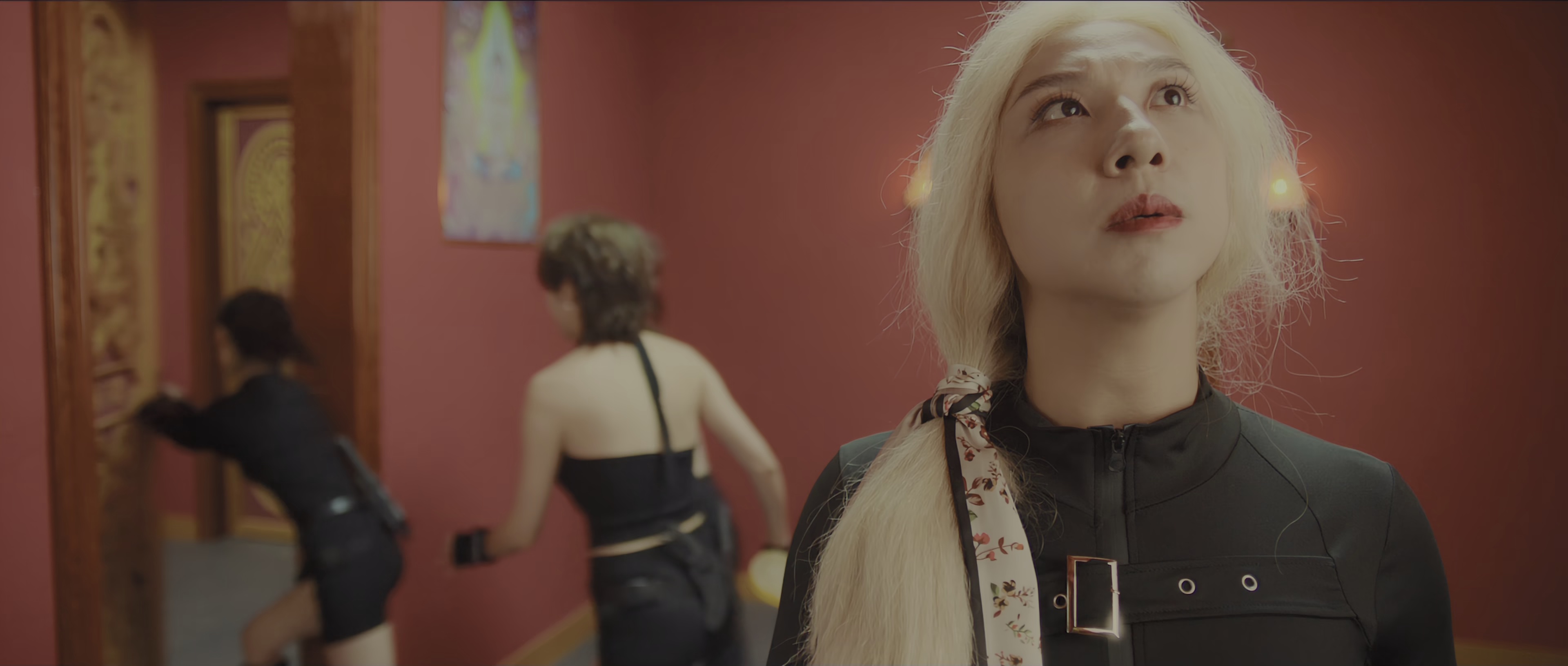 解决专家 [国语配音/中文字幕].Trouble.Shooter.2026.2160p.WEB-DL.H265.HDR.DDP2.0-QuickIO 5.65GB-5.png