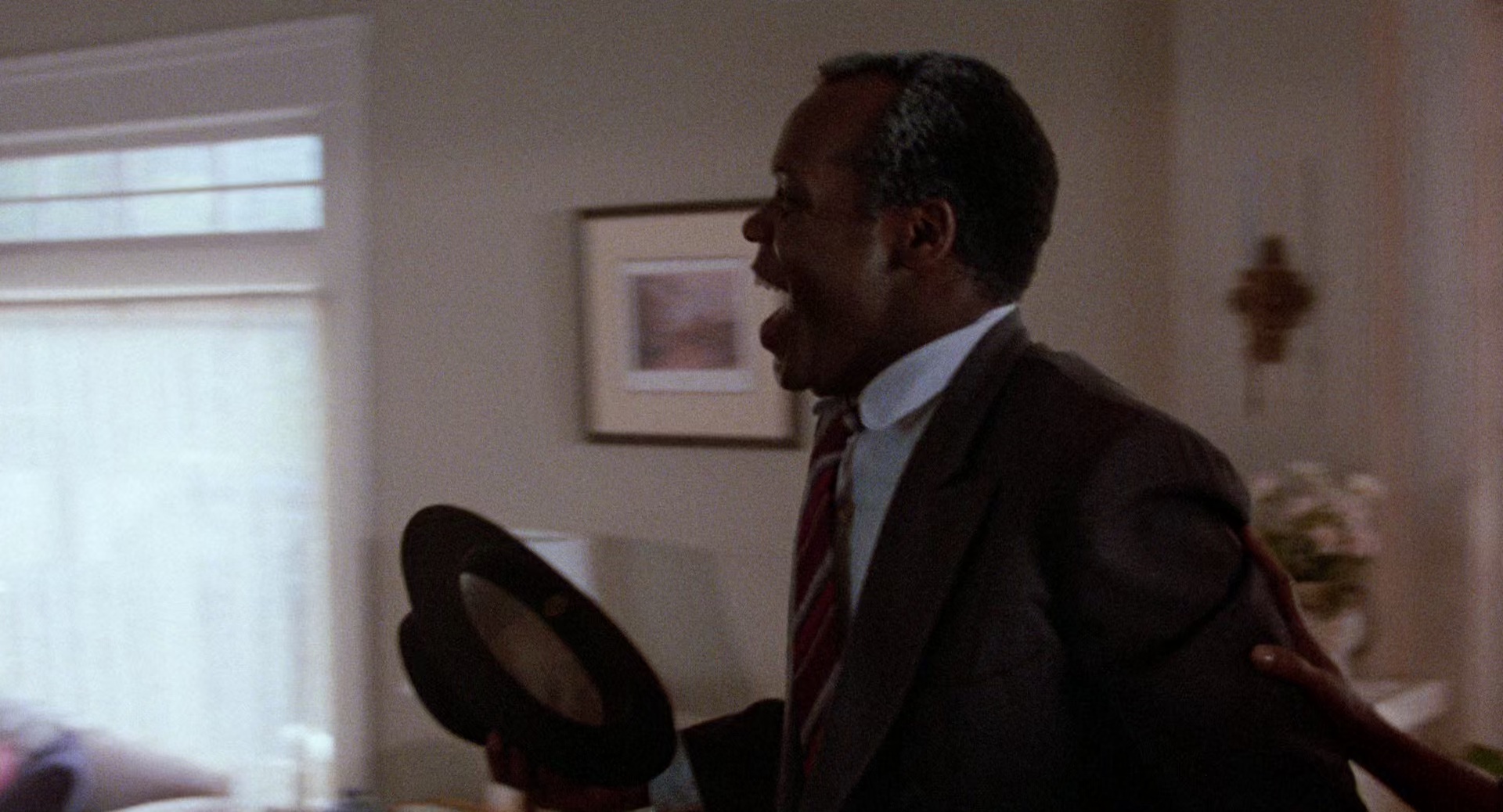 带怒而眠 [简繁英字幕].To.Sleep.with.Anger.1990.CC.1080p.BluRay.x265.10bit.FLAC.2.0-QuickIO 6.49GB-2.png