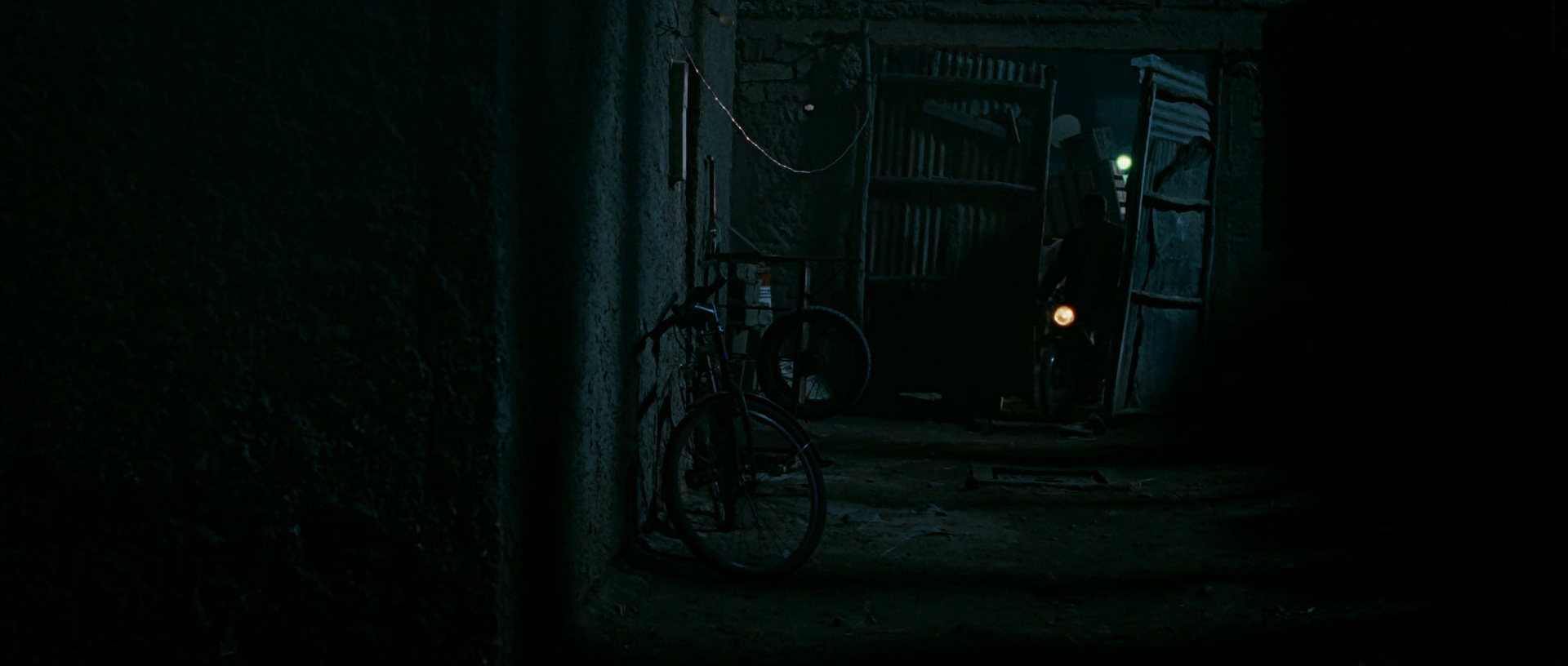 反恐疑云 [简繁英字幕].Rendition.2007.1080p.BluRay.x264.DTS-QuickIO 8.72GB-4.png