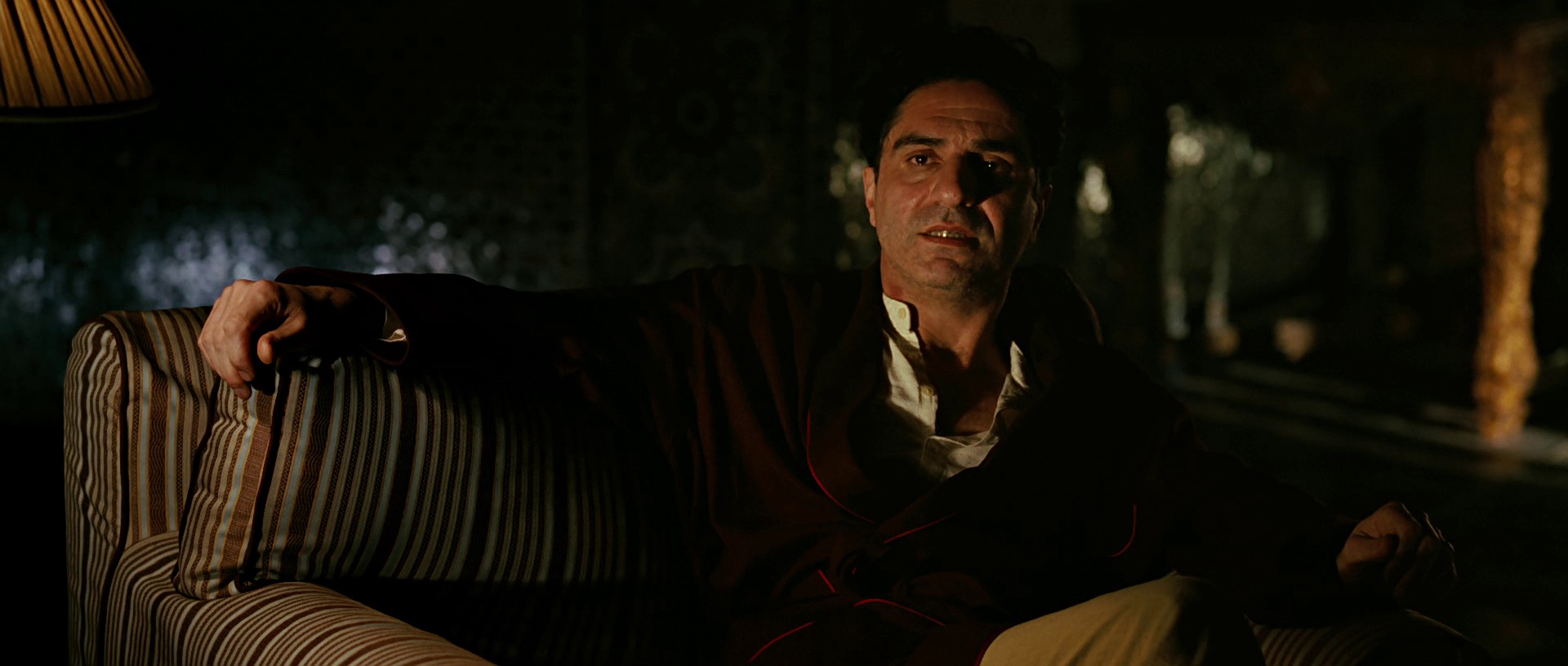 反恐疑云 [简繁英字幕].Rendition.2007.1080p.BluRay.x264.DTS-QuickIO 8.72GB-6.png