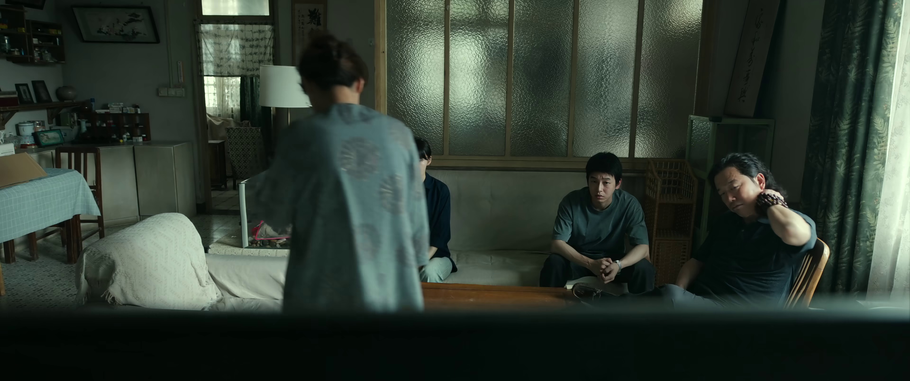 过家家 [国语配音/中文字幕].Unexpected.Family.2026.2160p.WEB-DL.H265.DTS5.1-DreamHD 4.72GB-7.png