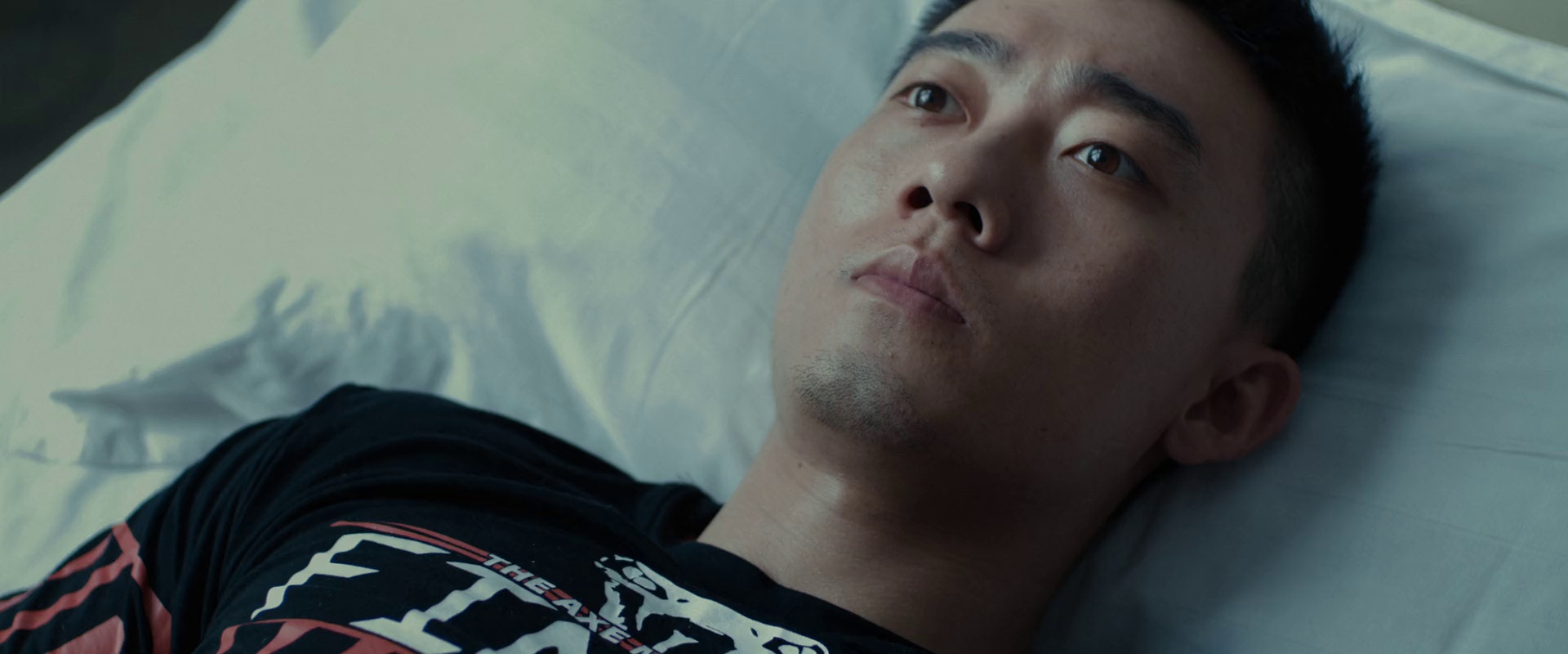 一个拳手 [国语配音/中文字幕].Break.Out.2026.1080p.WEB-DL.H264.AAC-QuickIO 1.14GB-2.png