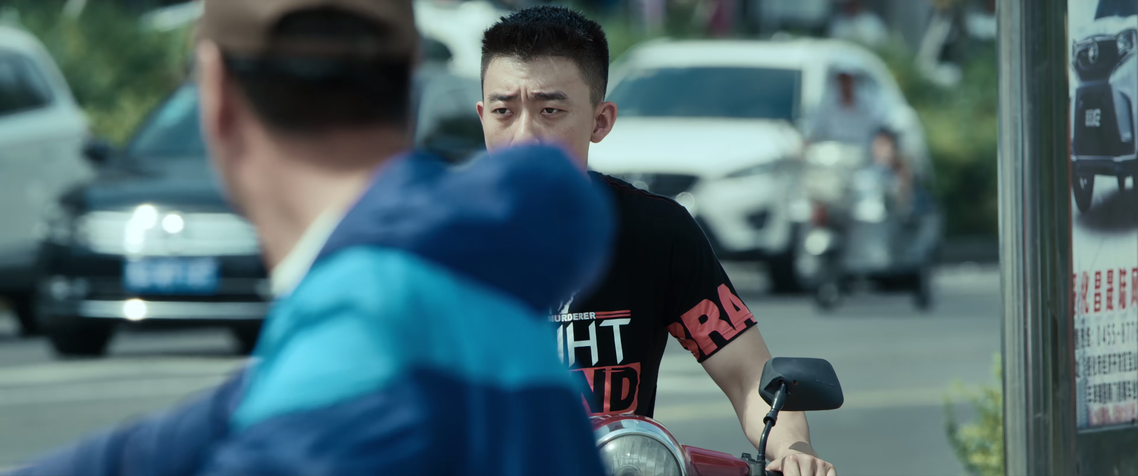 一个拳手 [国语配音/中文字幕].Break.Out.2026.2160p.WEB-DL.H265.DDP2.0-QuickIO 2.11GB-5.png