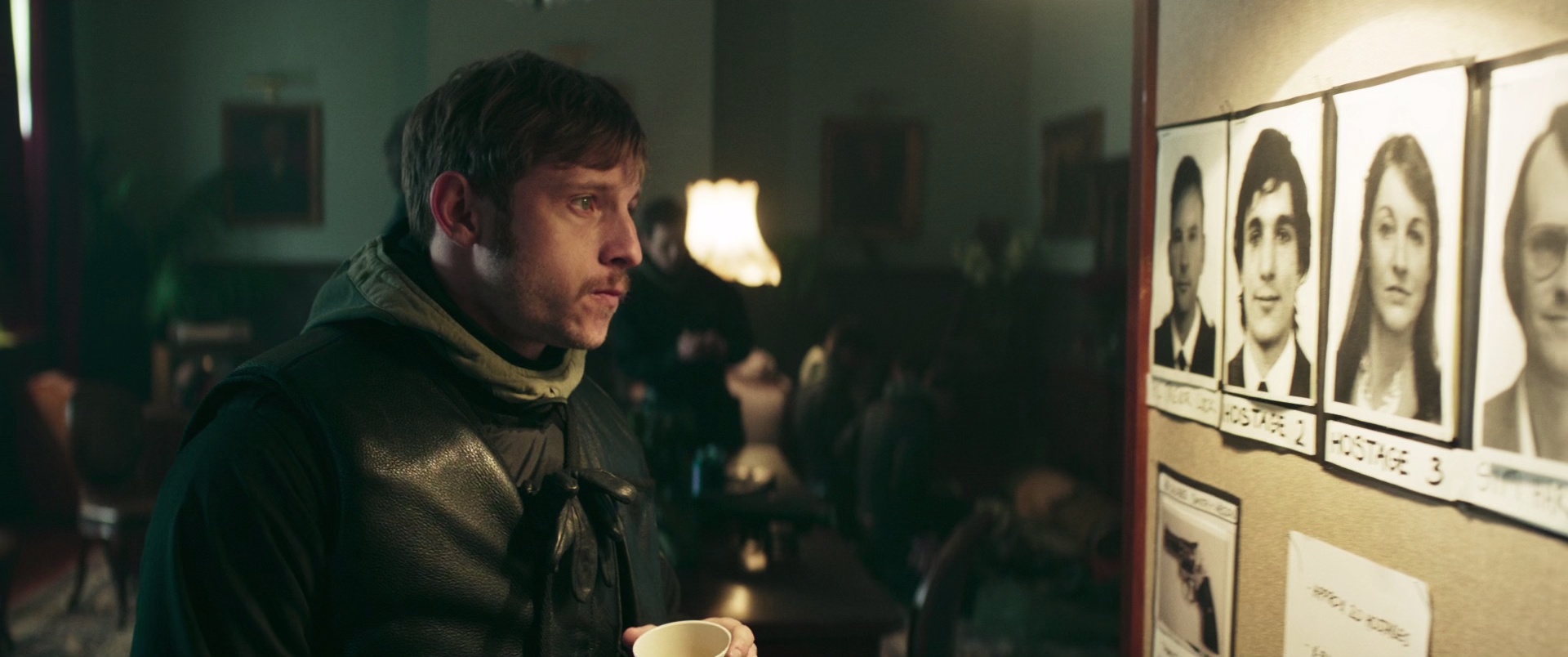 六天 [中英字幕].6.Days.2017.1080p.BluRay.DTS-HD.MA.5.1.x265.10bit-DreamHD 6.42GB-2.png