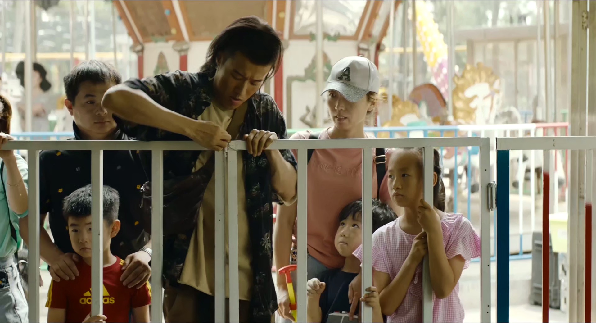 野马分鬃 [无字片源].Striding.into.the.Wind.2020.1080p.WEBrip.x265.10bit.AC3￡SSDSSE 3.95GB-2.png